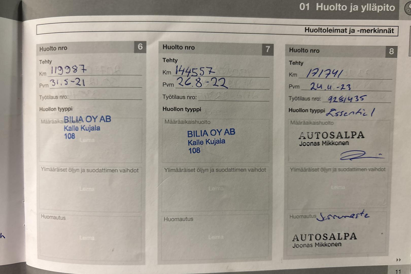 VOLVO V40 2015