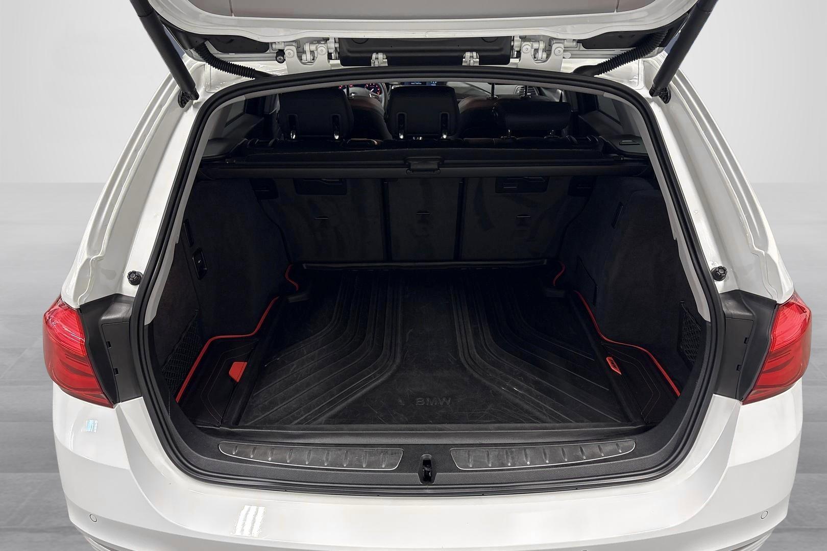 BMW 320 2019