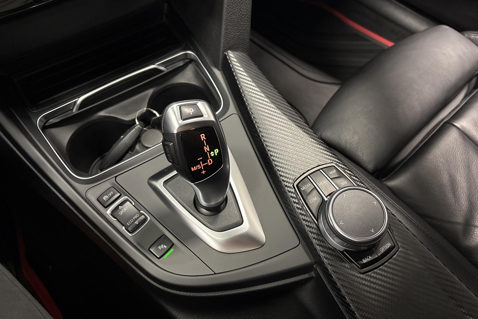 BMW 320 2019