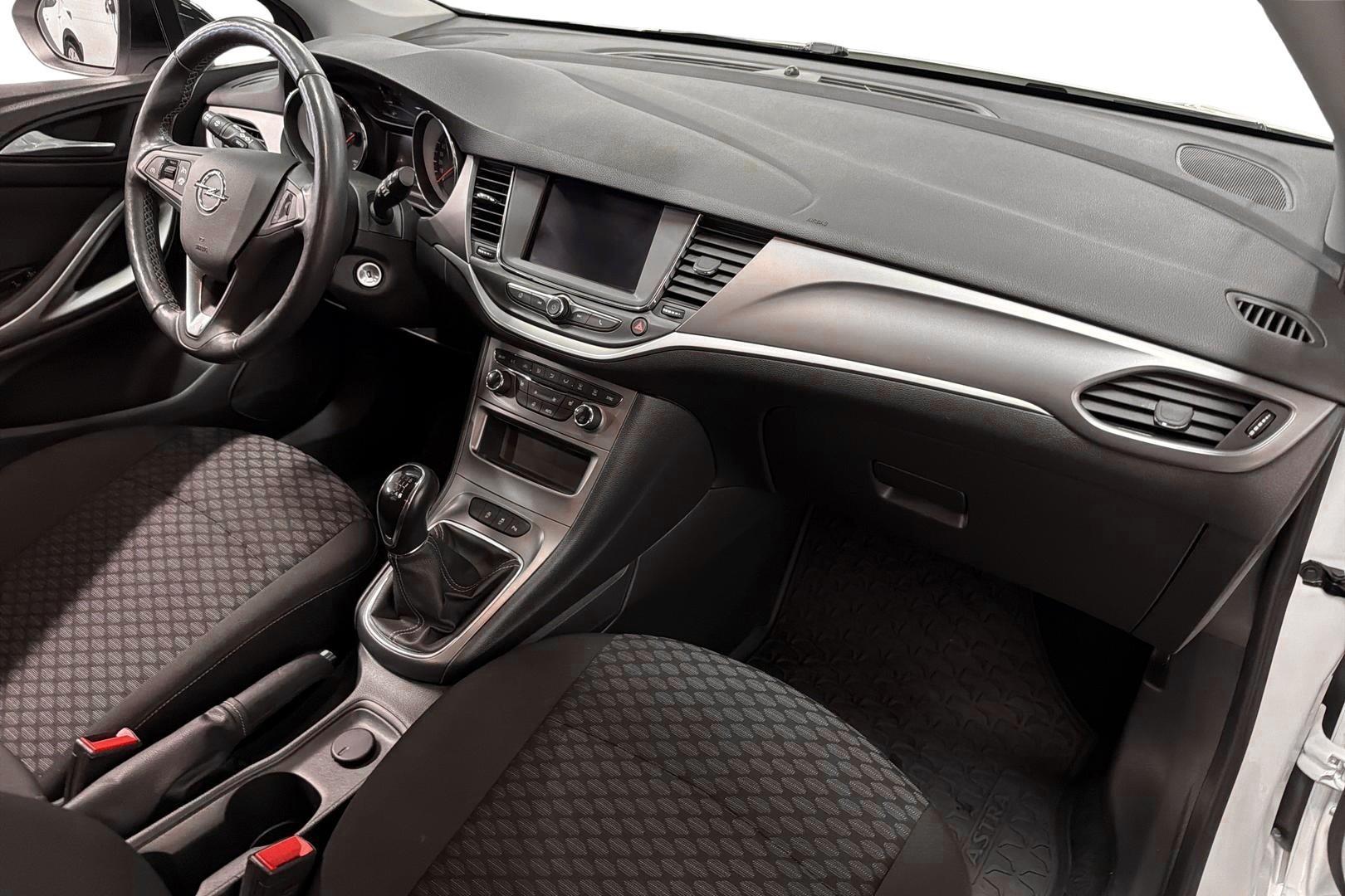 OPEL ASTRA 2022