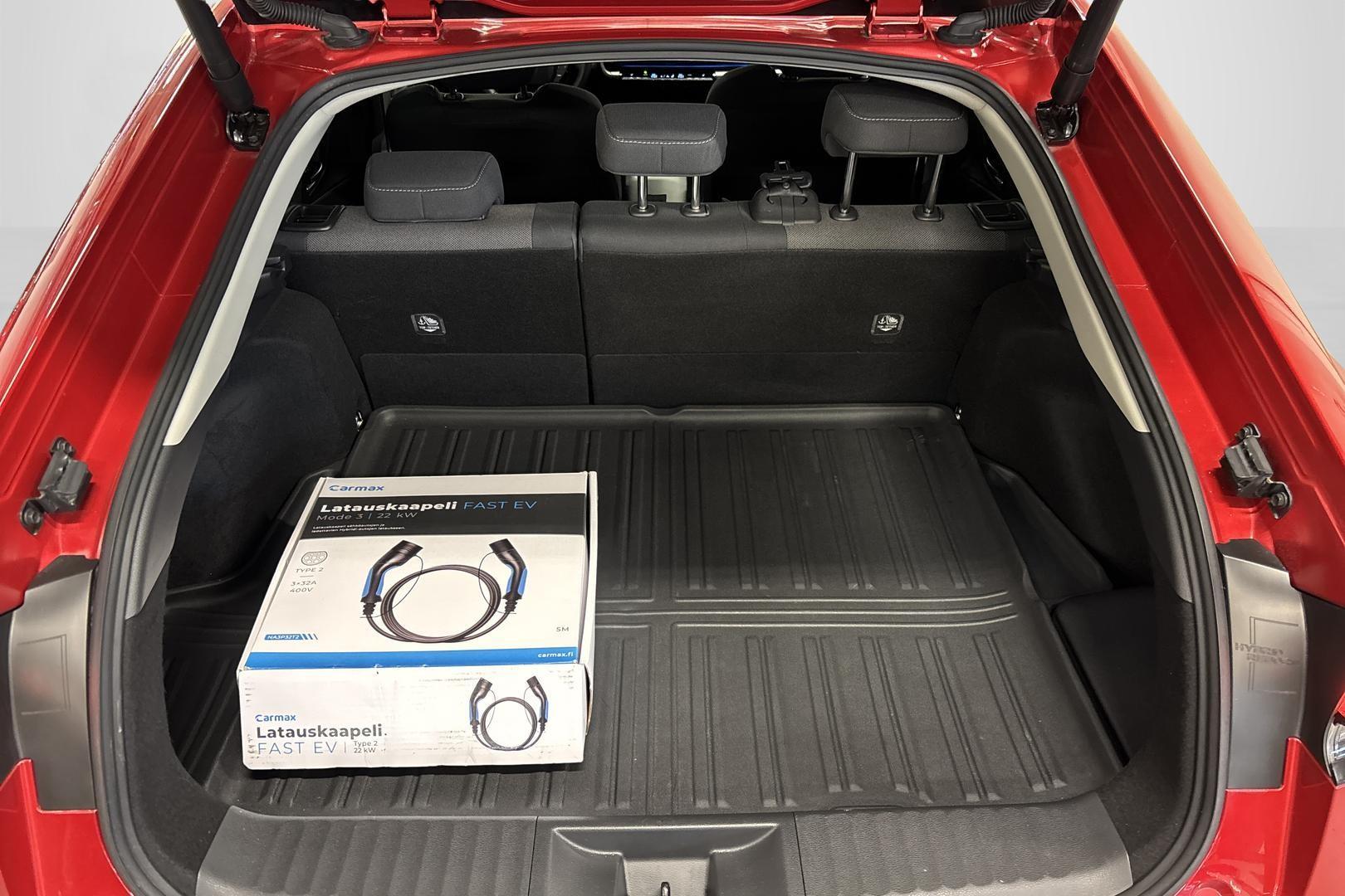 Toyota Prius Plug-in 2023
