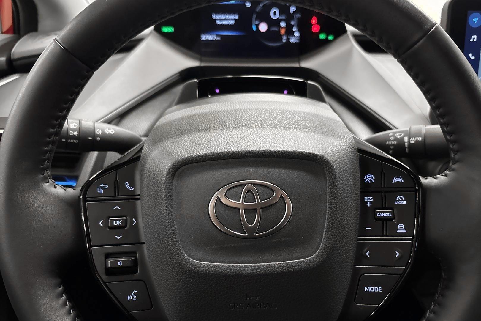 Toyota Prius Plug-in 2023