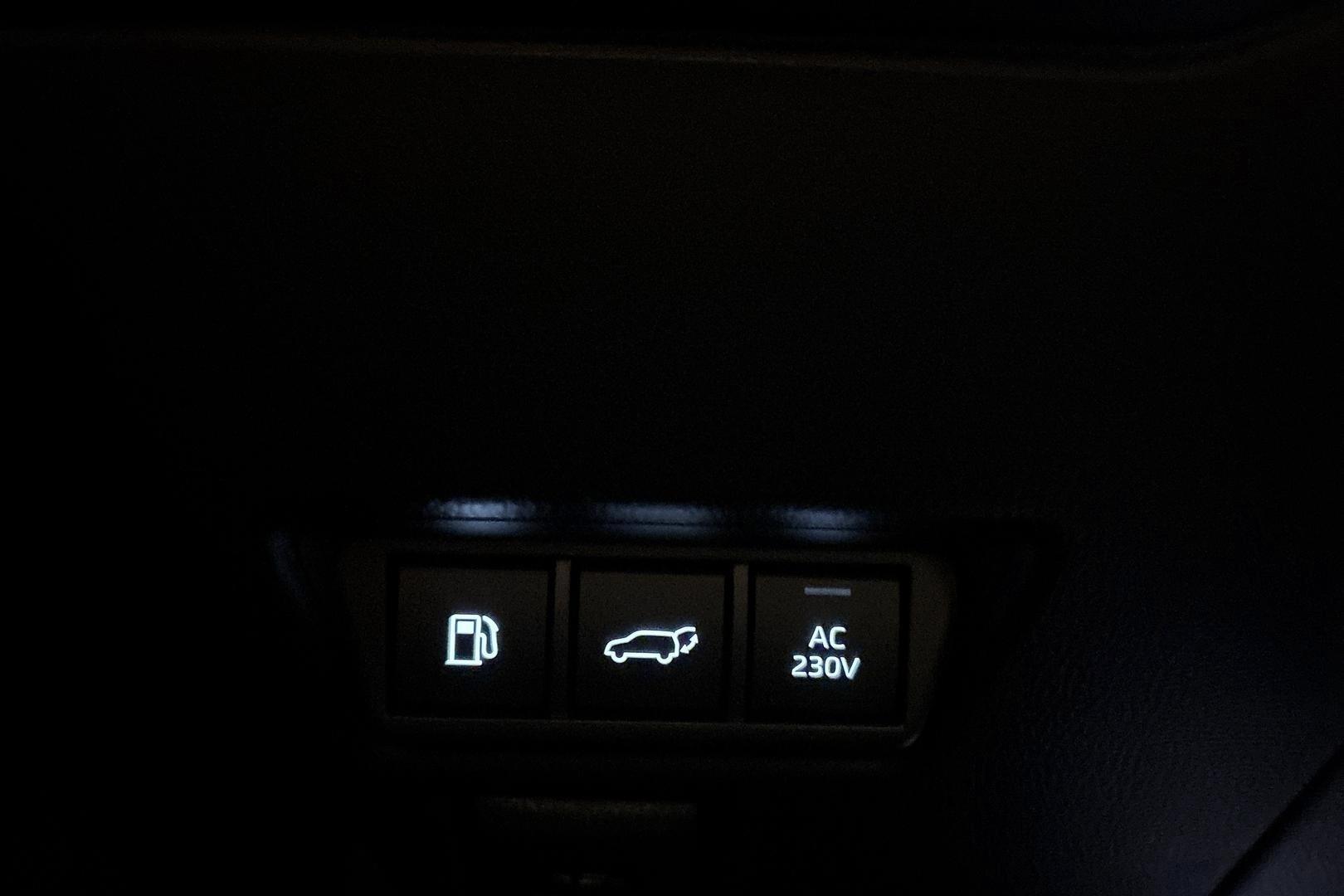 Toyota Prius Plug-in 2023