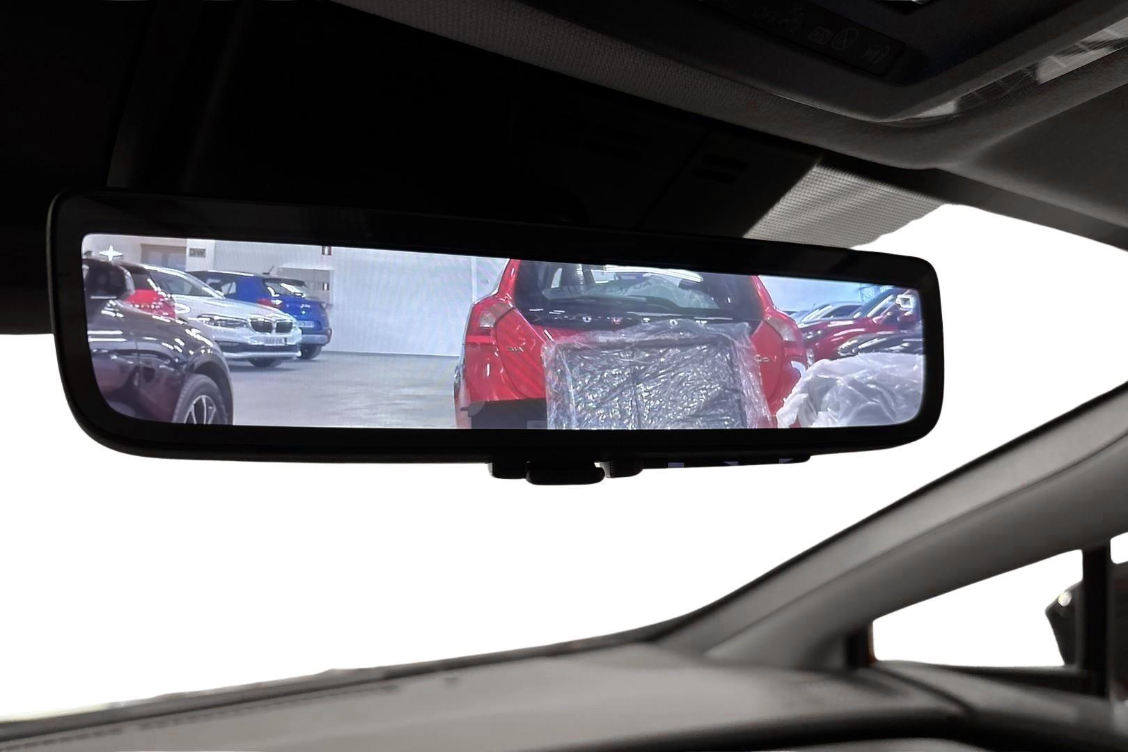 Toyota Prius Plug-in 2023