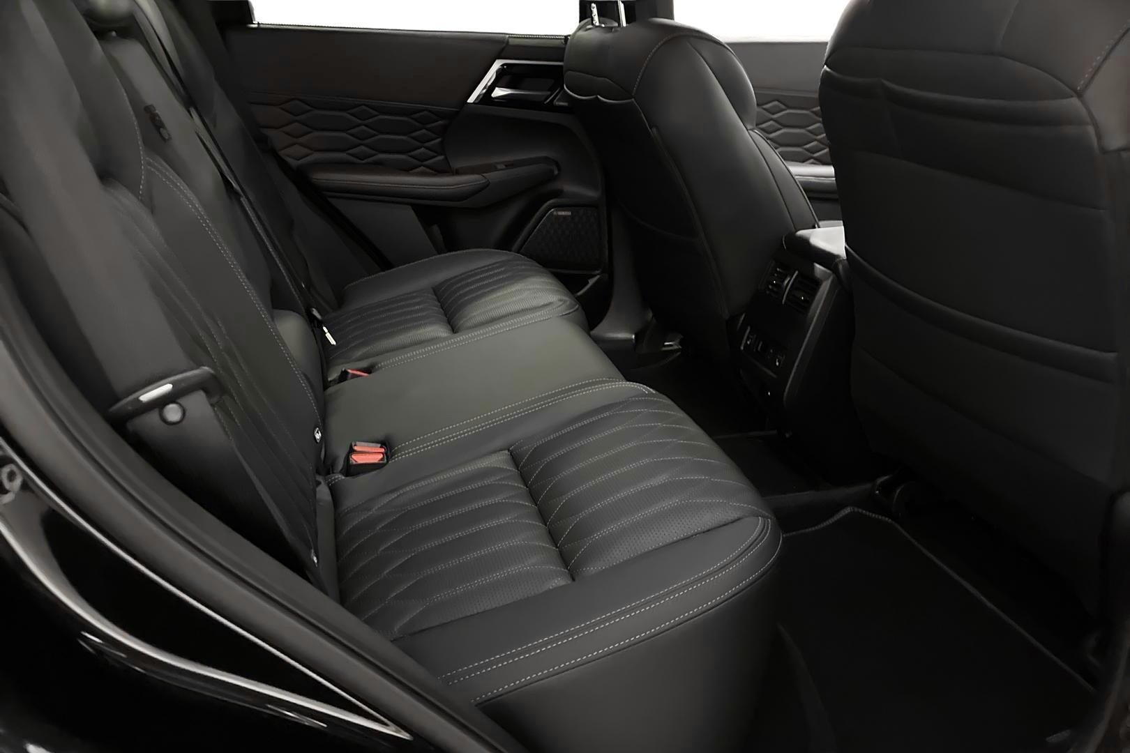 Mitsubishi Outlander 2026