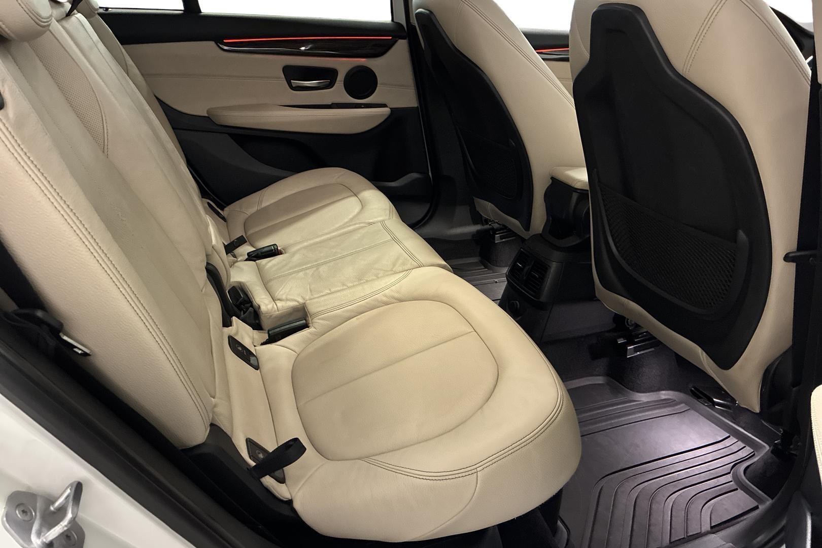 BMW 220 2016