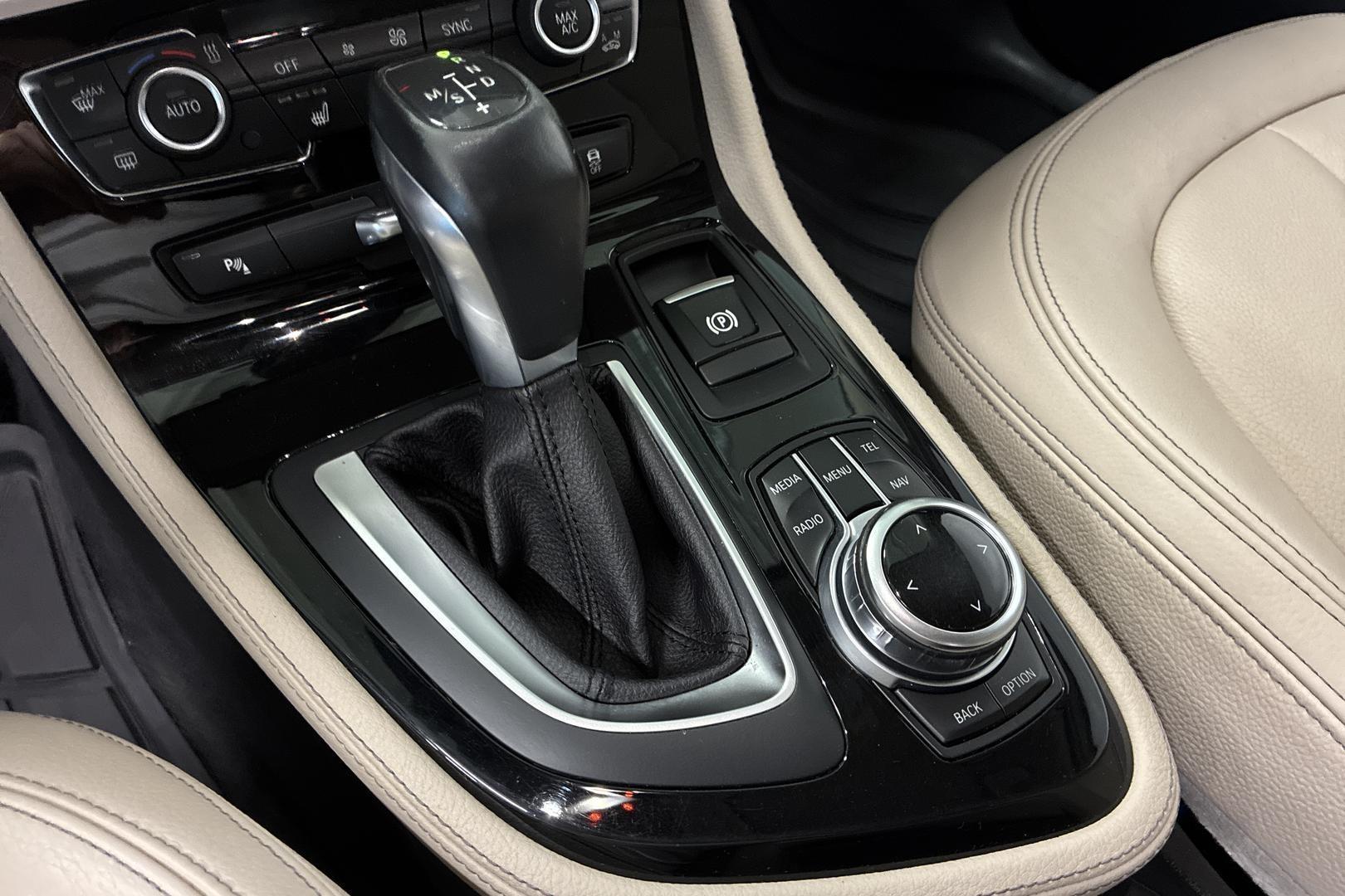 BMW 220 2016
