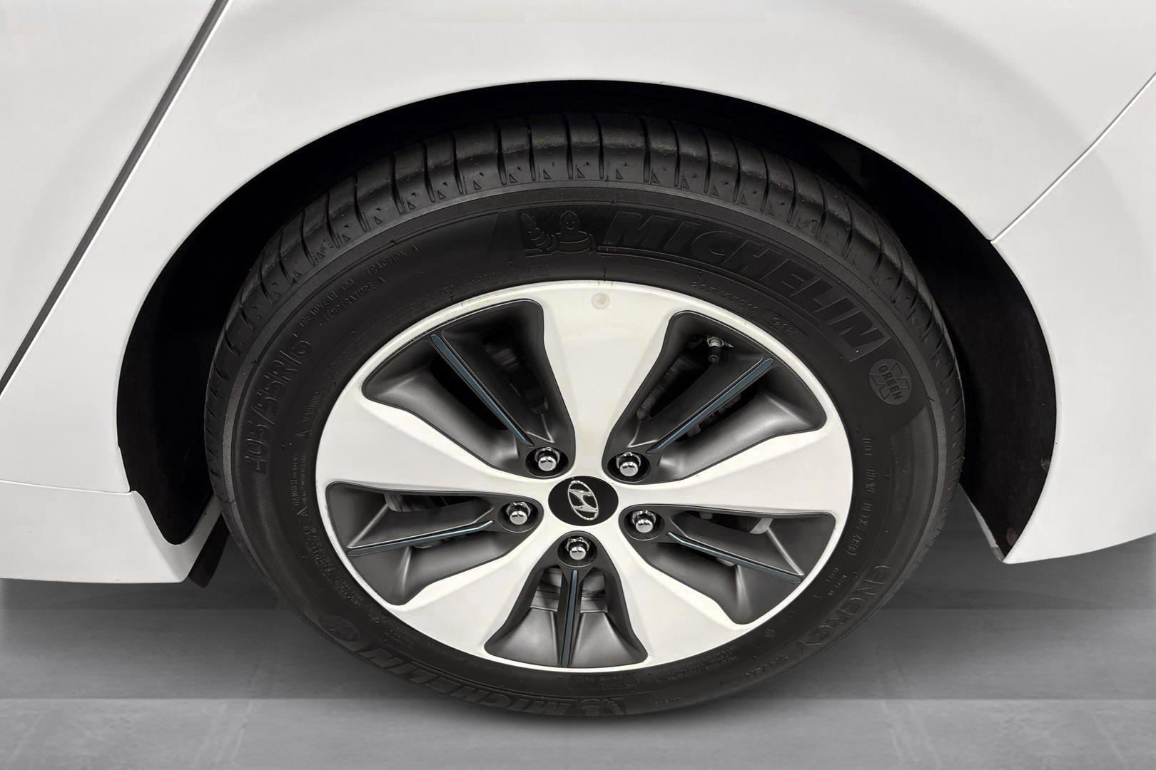 Hyundai IONIQ plug-in 2019