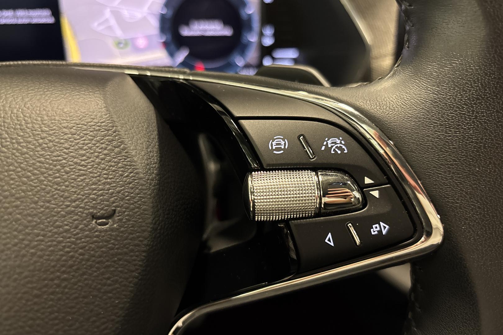 SKODA OCTAVIA 2023