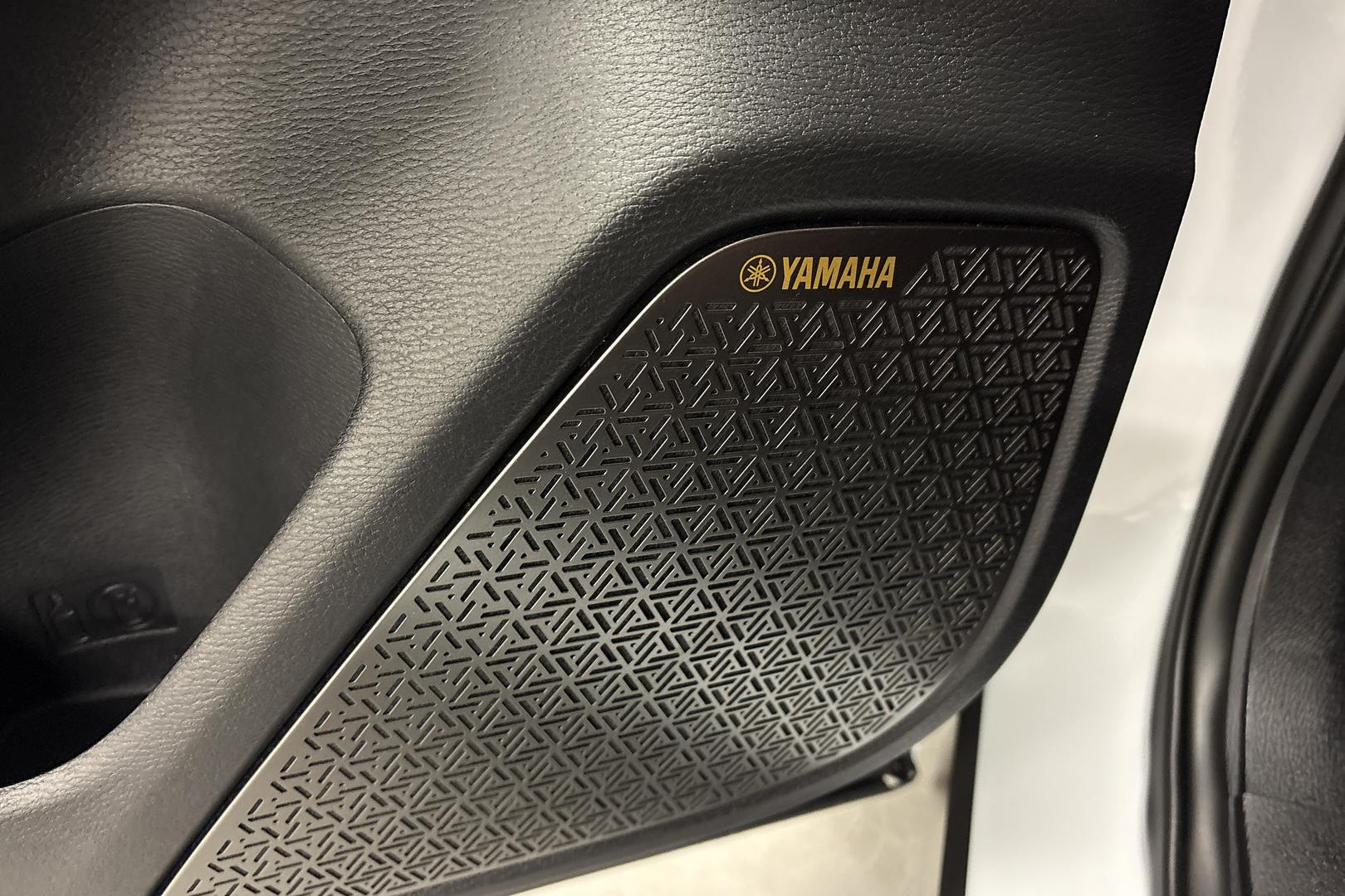 Mitsubishi Outlander 2025