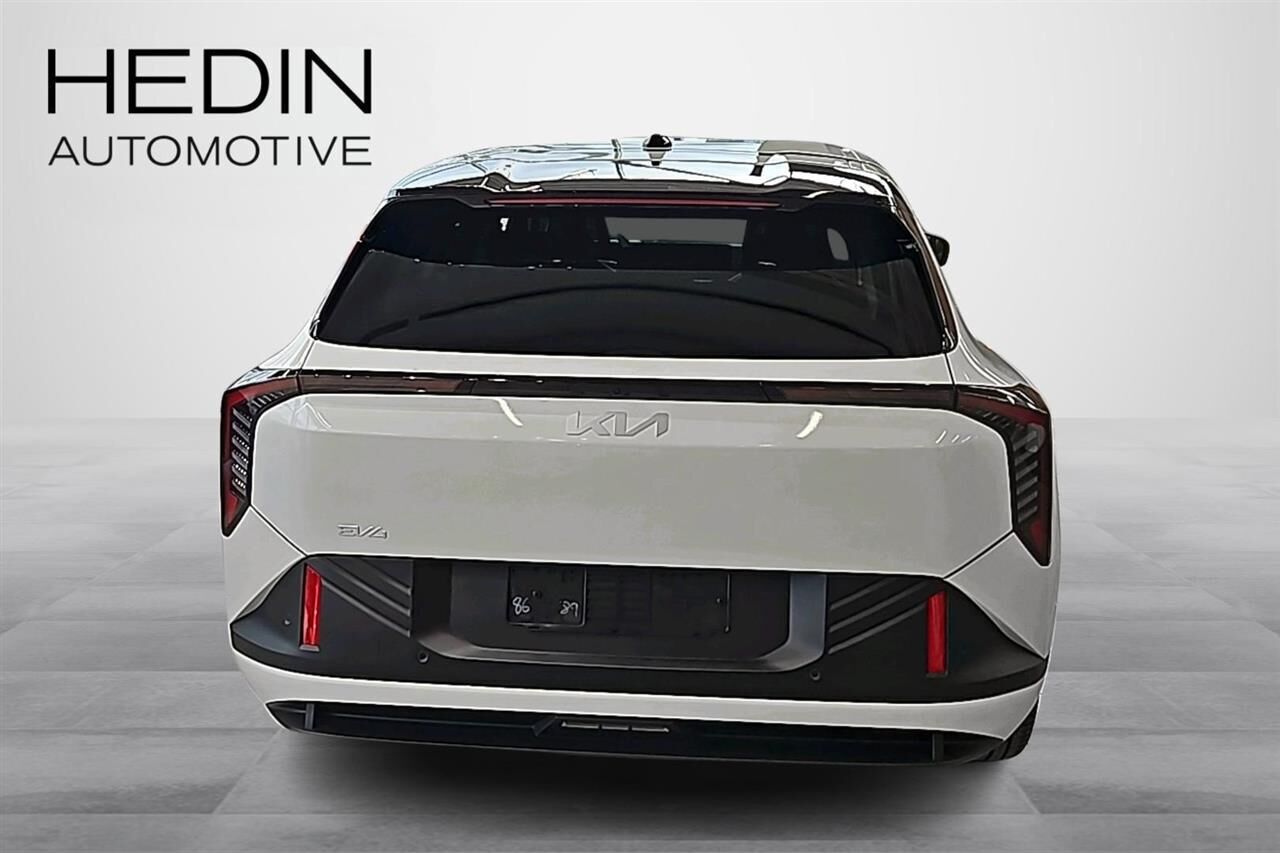 Kia EV4 2025
