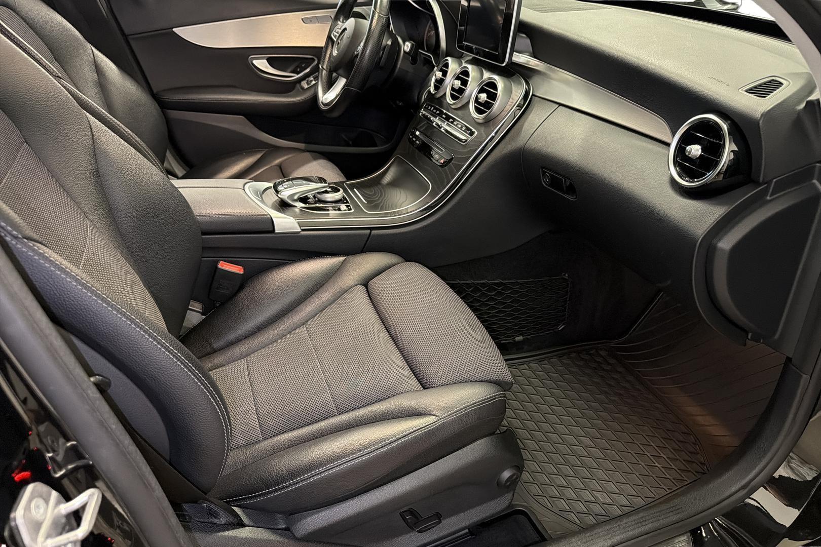 Mercedes-Benz C 2016