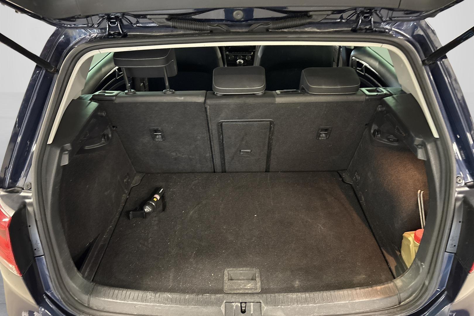 VOLKSWAGEN GOLF 2014