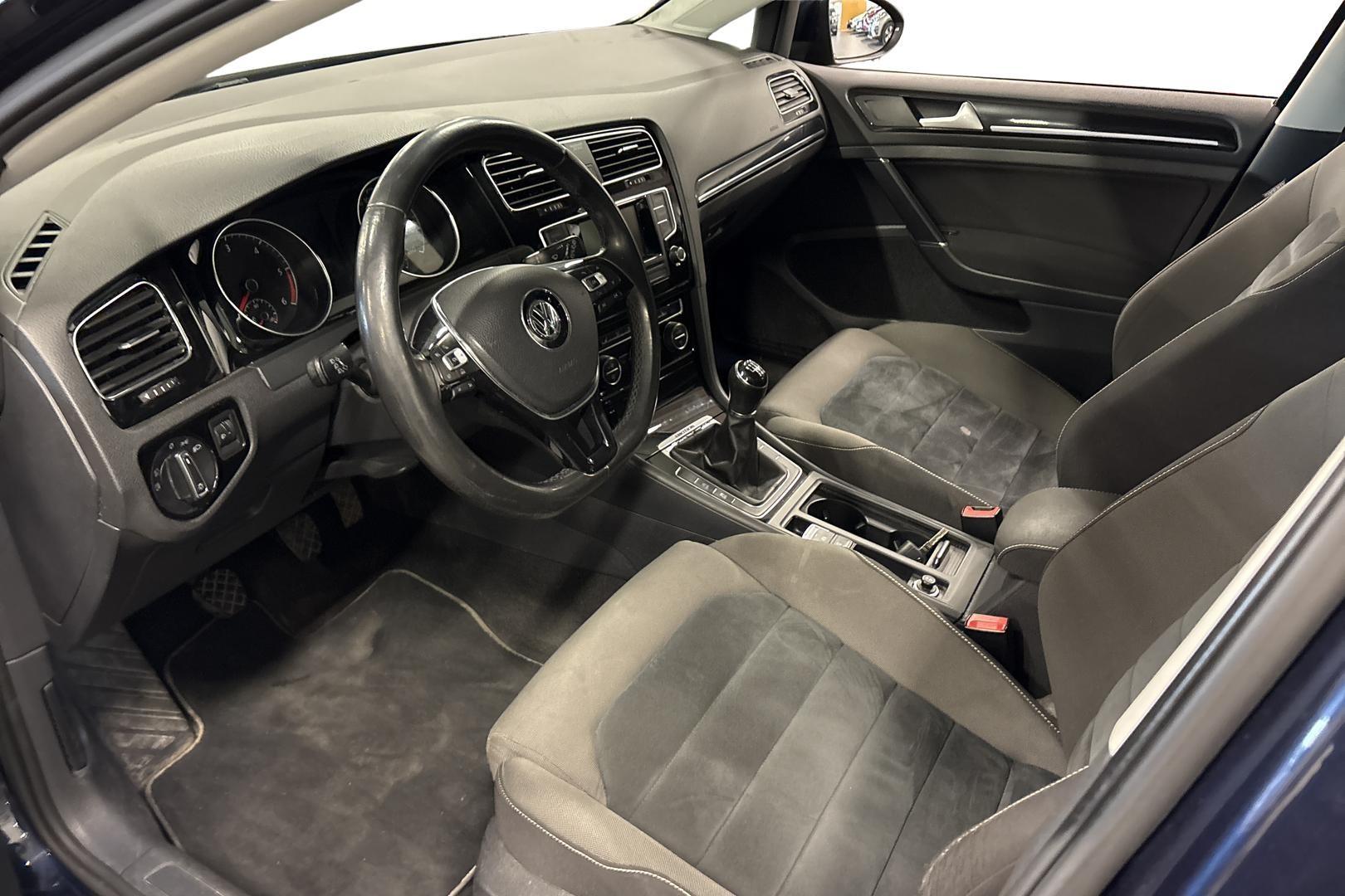 VOLKSWAGEN GOLF 2014