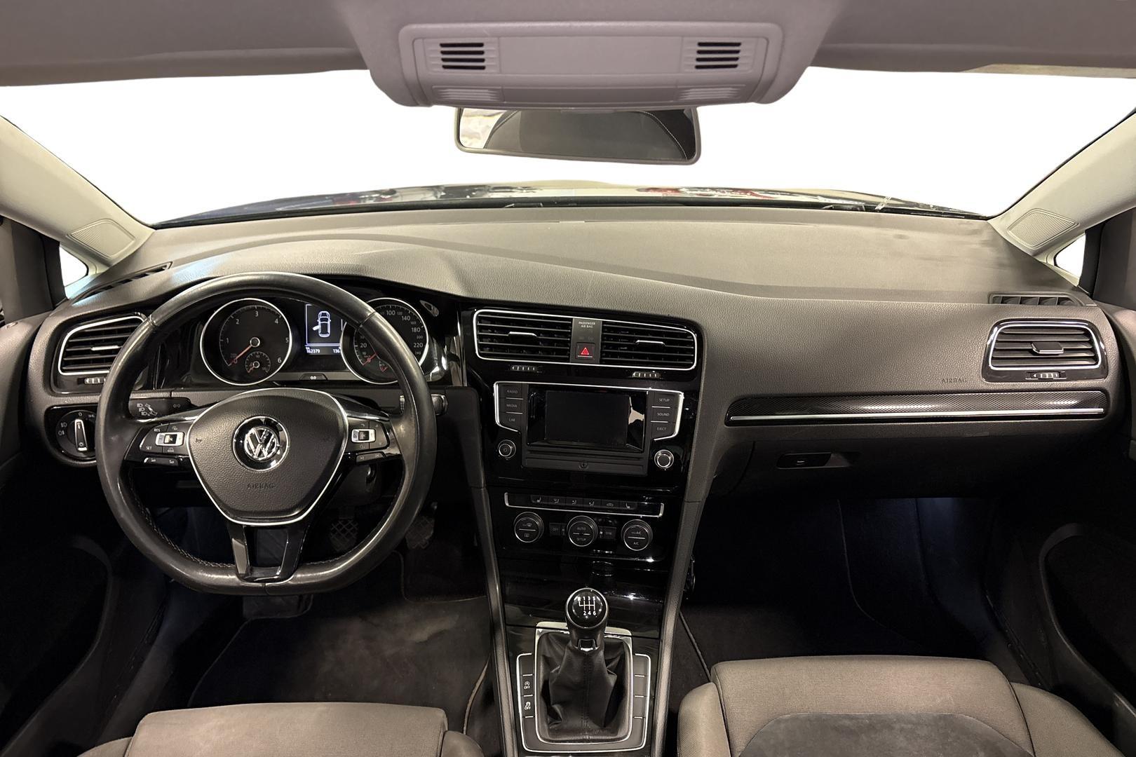 VOLKSWAGEN GOLF 2014