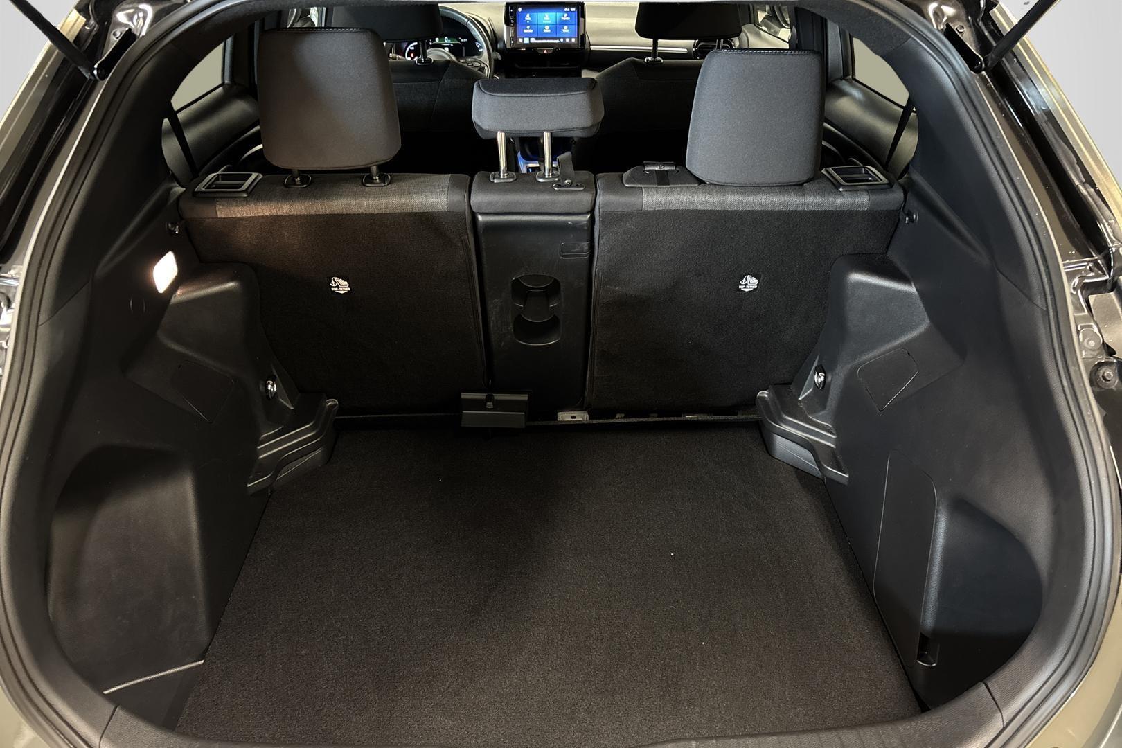 Toyota Yaris Cross 11