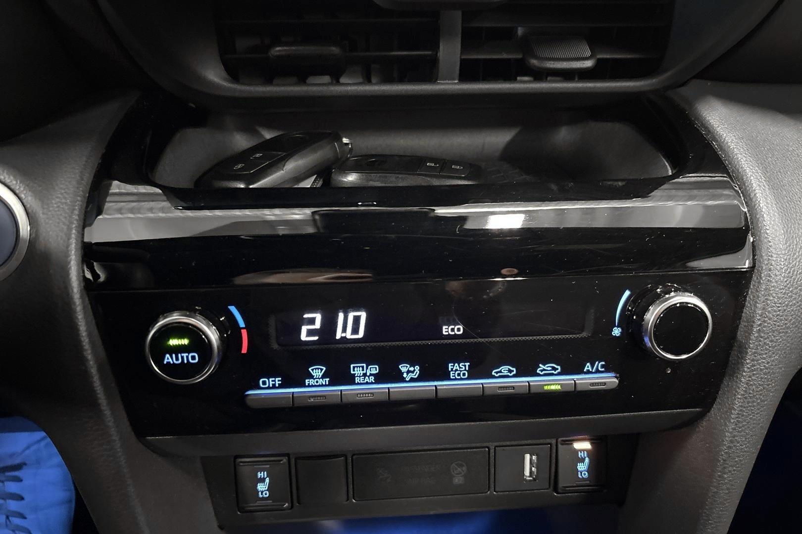 Toyota Yaris Cross 21