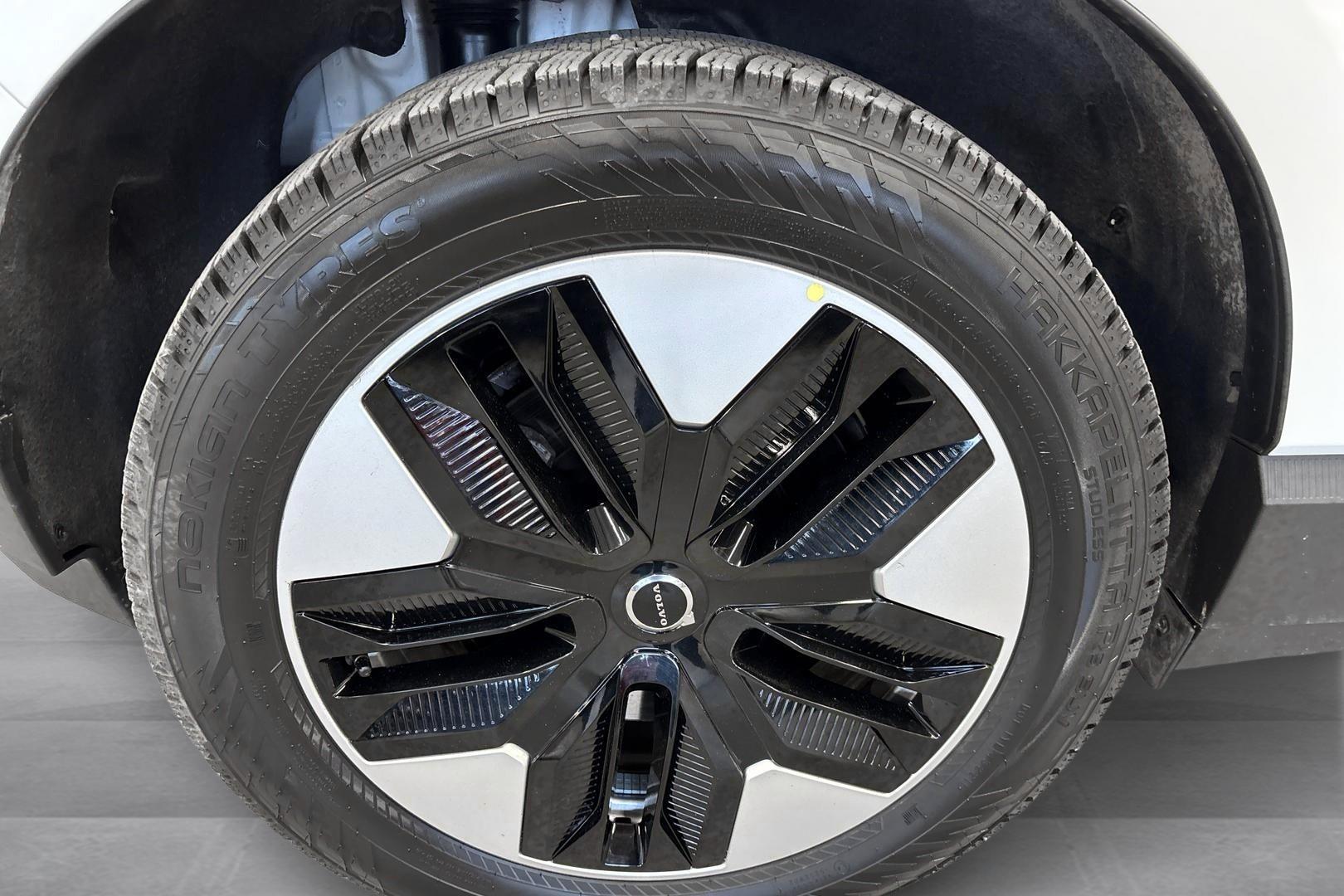 VOLVO EX30 2025