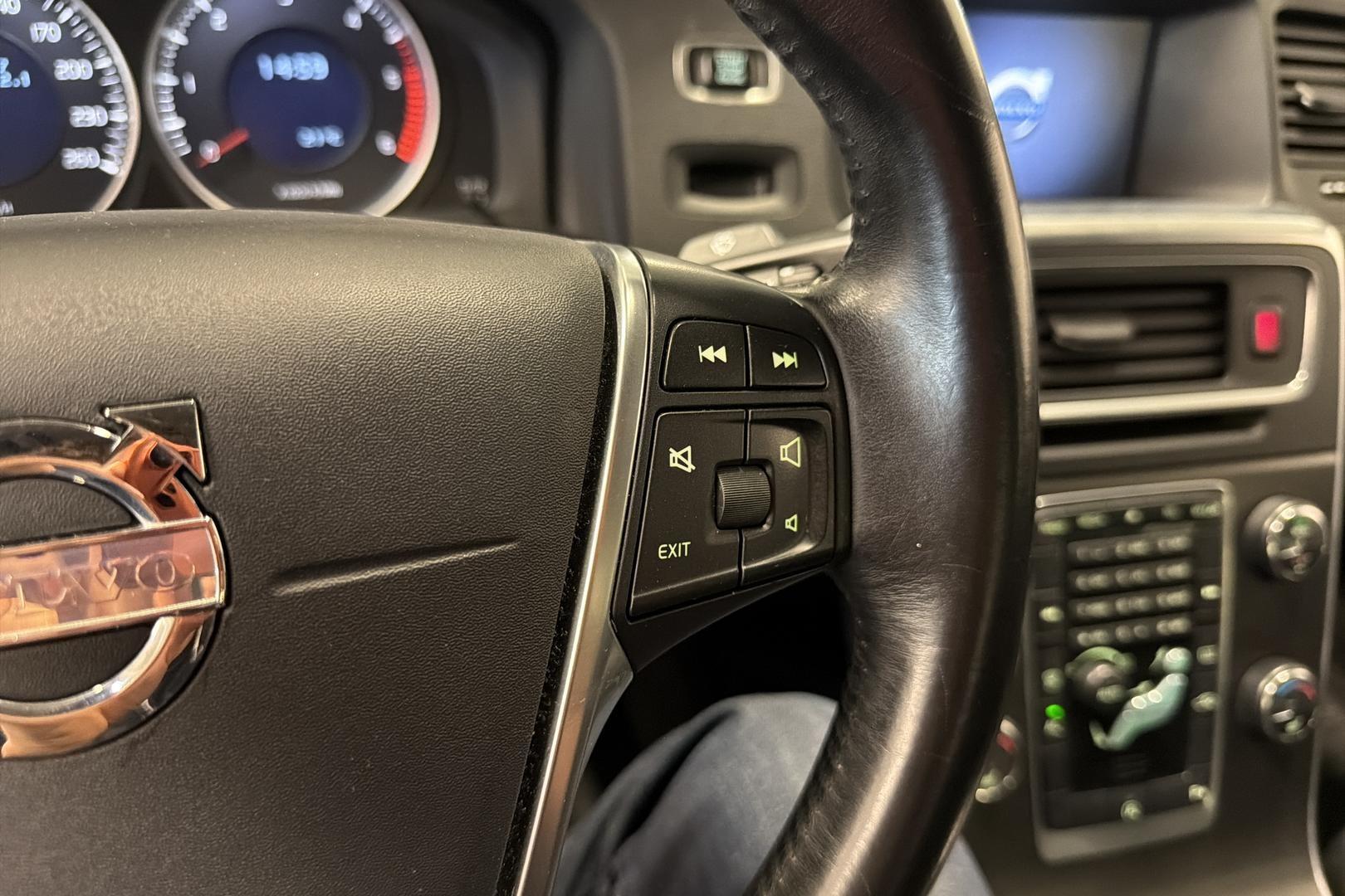 VOLVO S60 2012