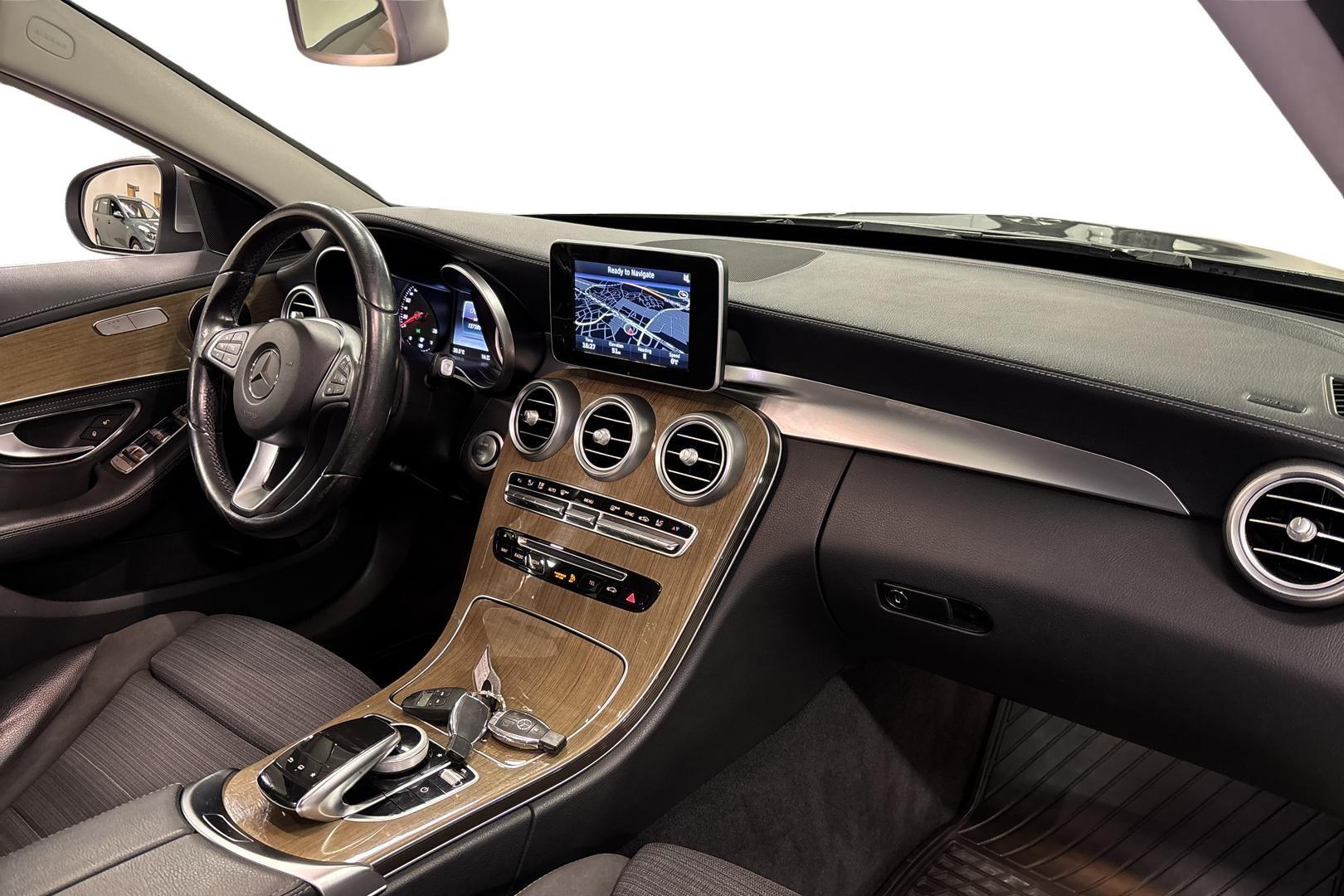 MERCEDES-BENZ C 2016