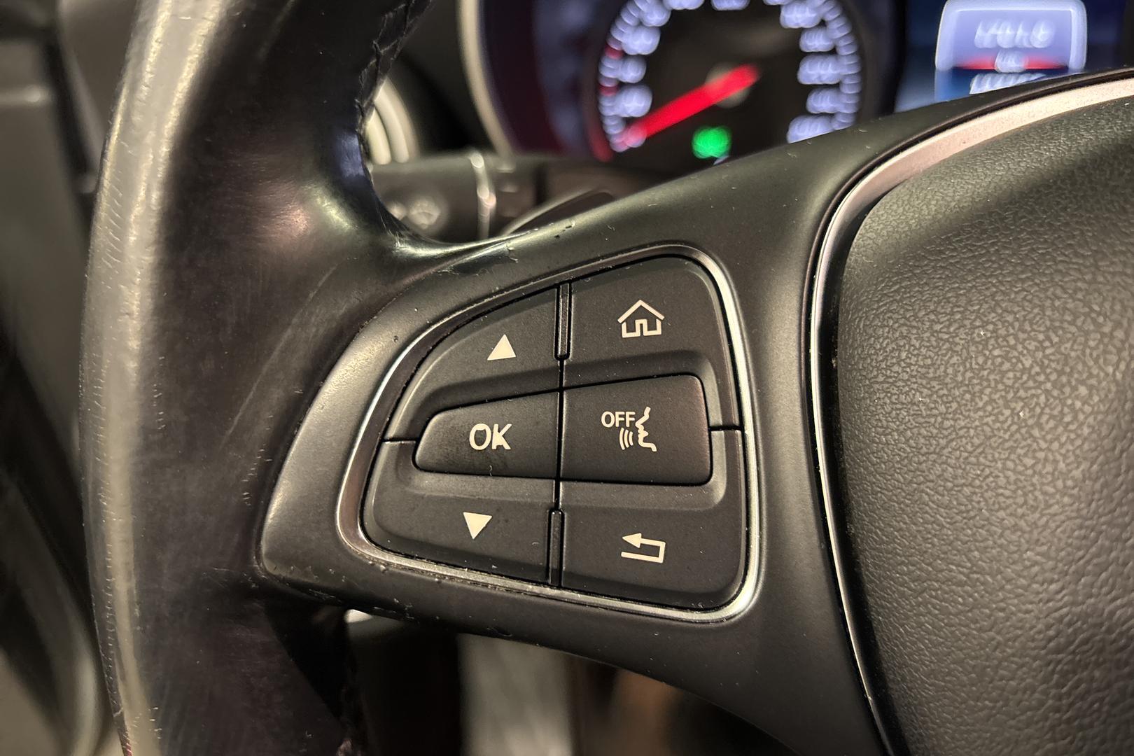 MERCEDES-BENZ C 2016