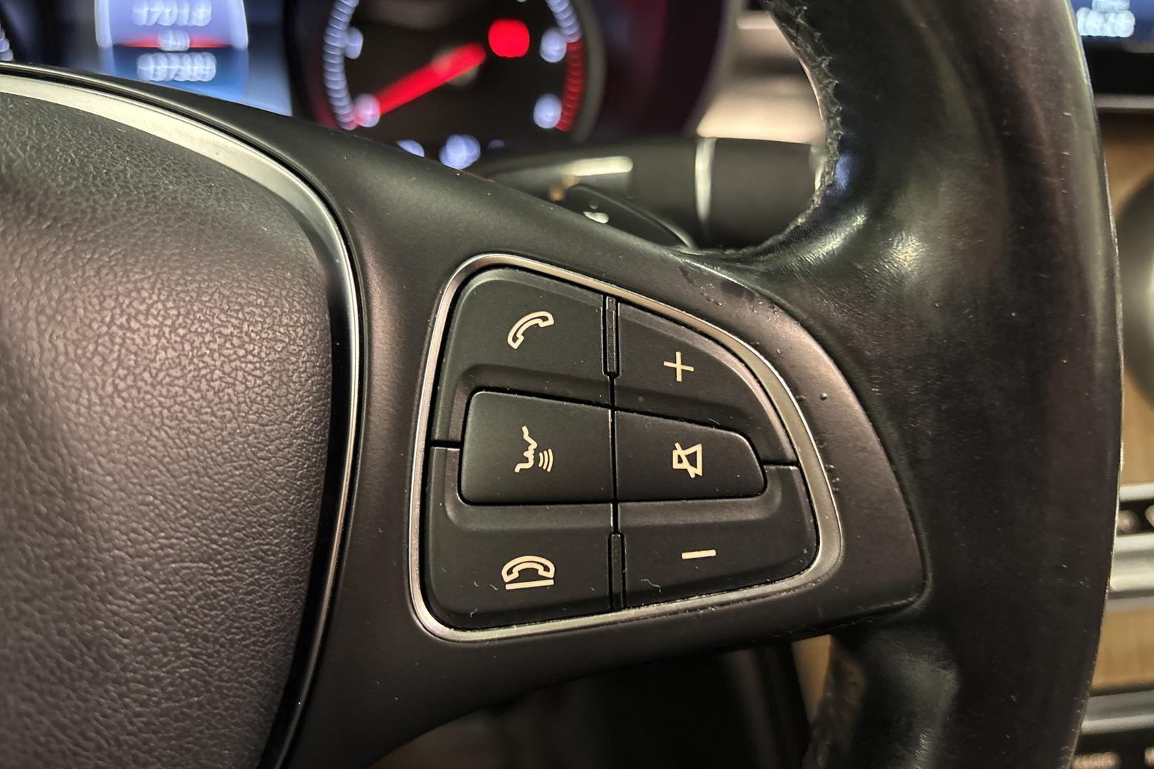 MERCEDES-BENZ C 2016