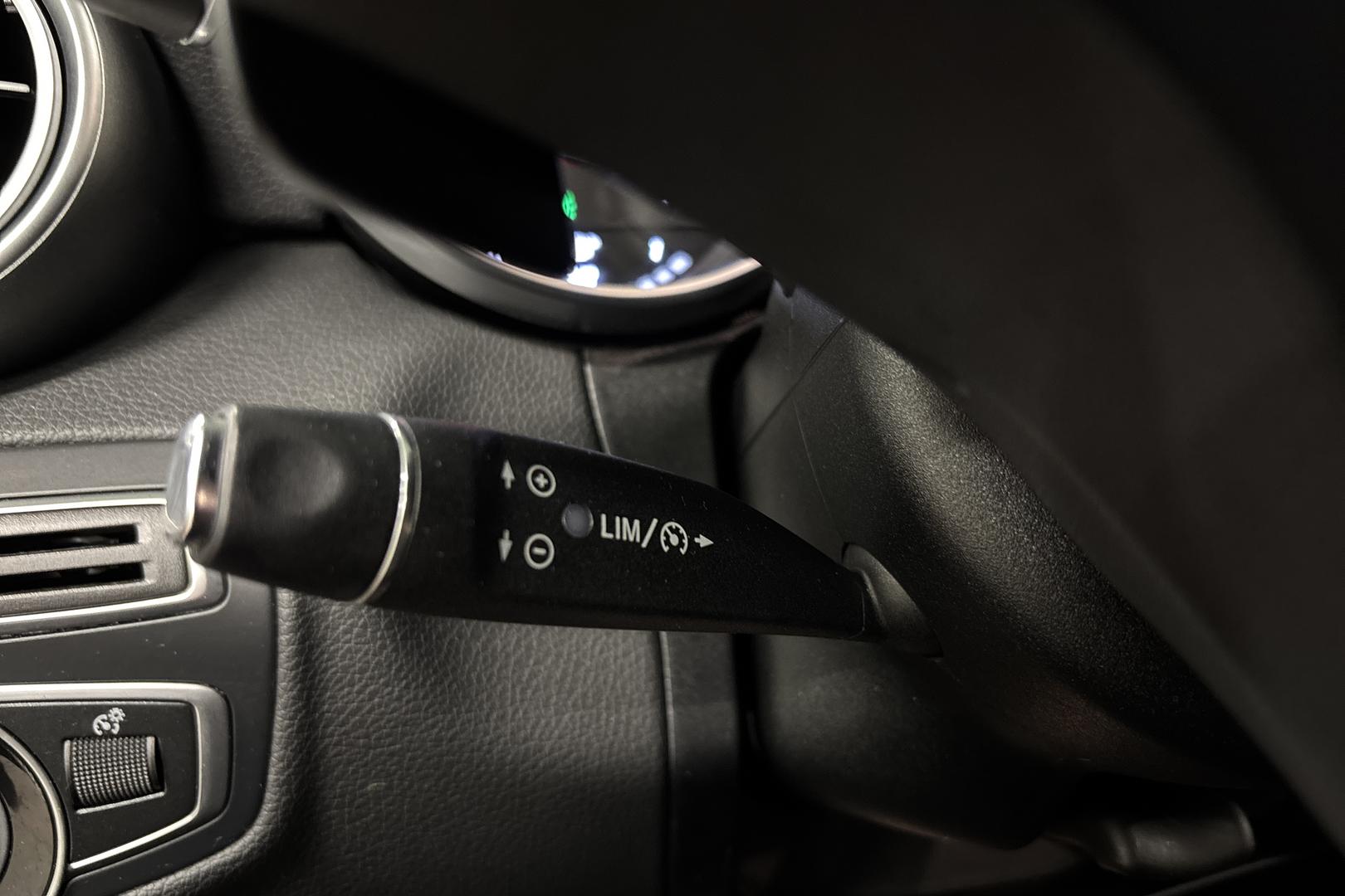 MERCEDES-BENZ C 2016