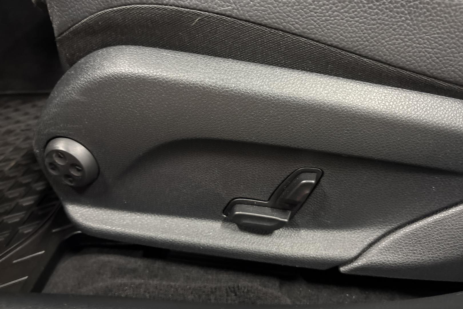 MERCEDES-BENZ C 2016