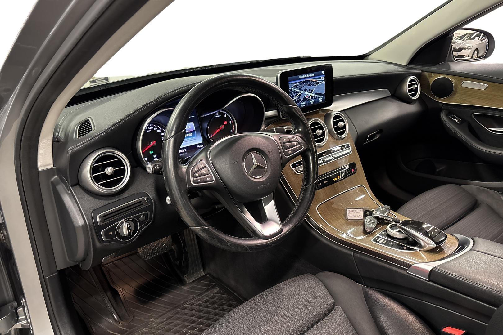 MERCEDES-BENZ C 2016