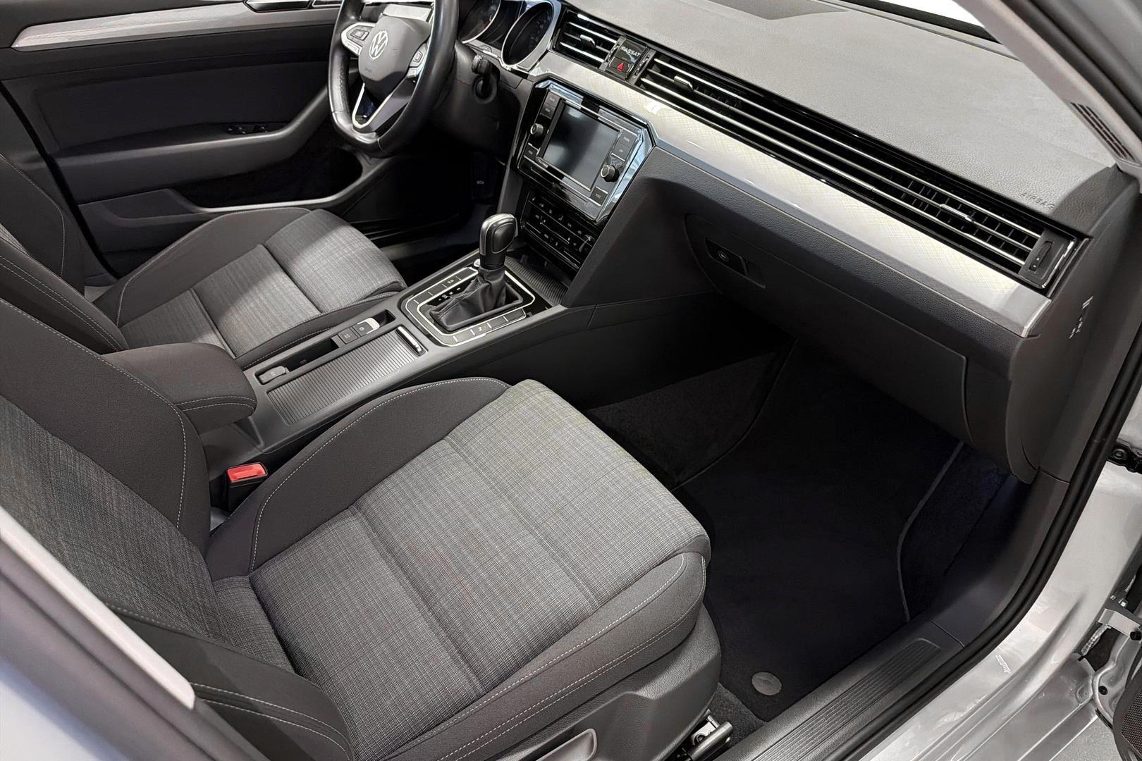Volkswagen Passat 2022