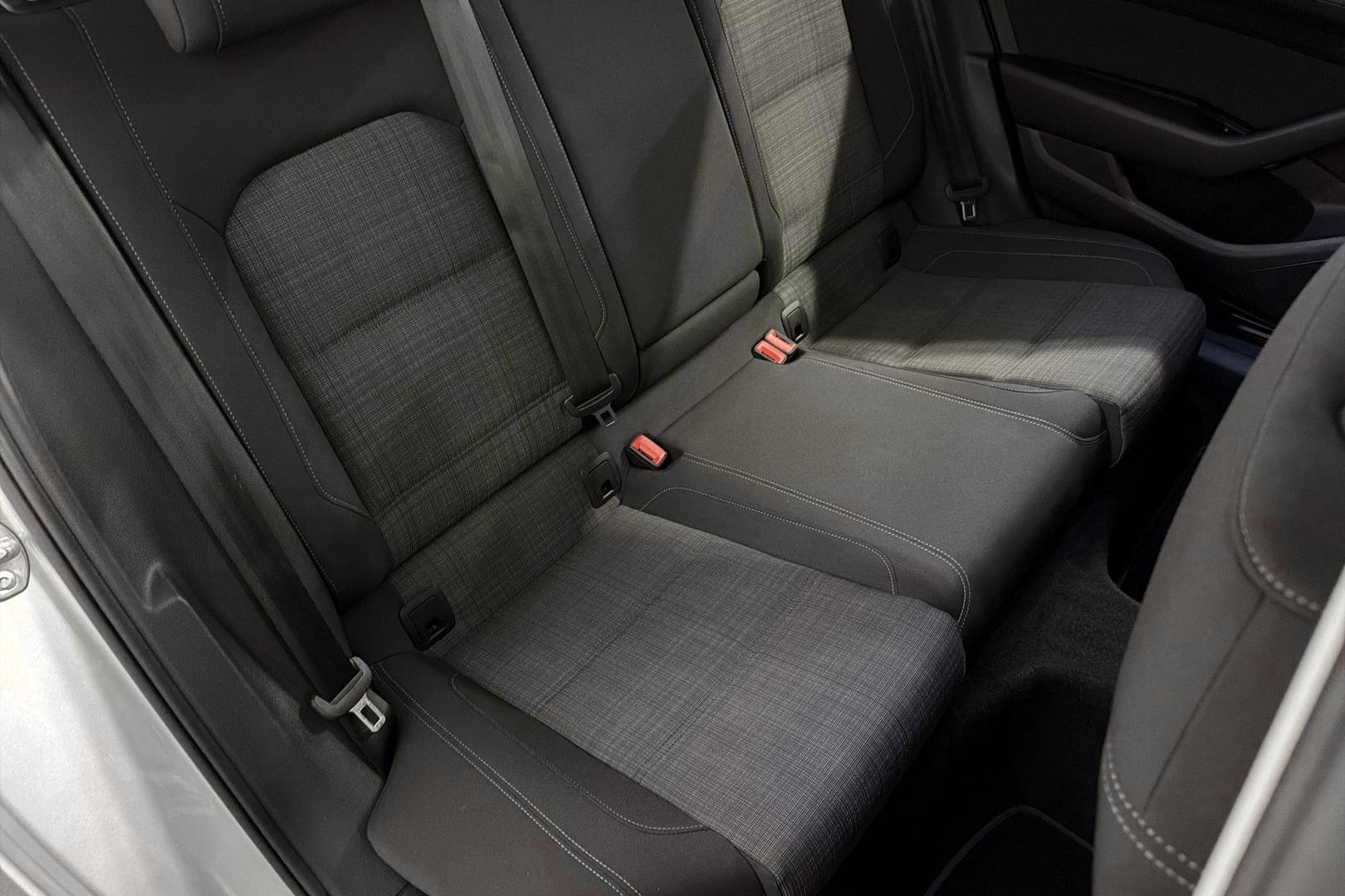 Volkswagen Passat 2022