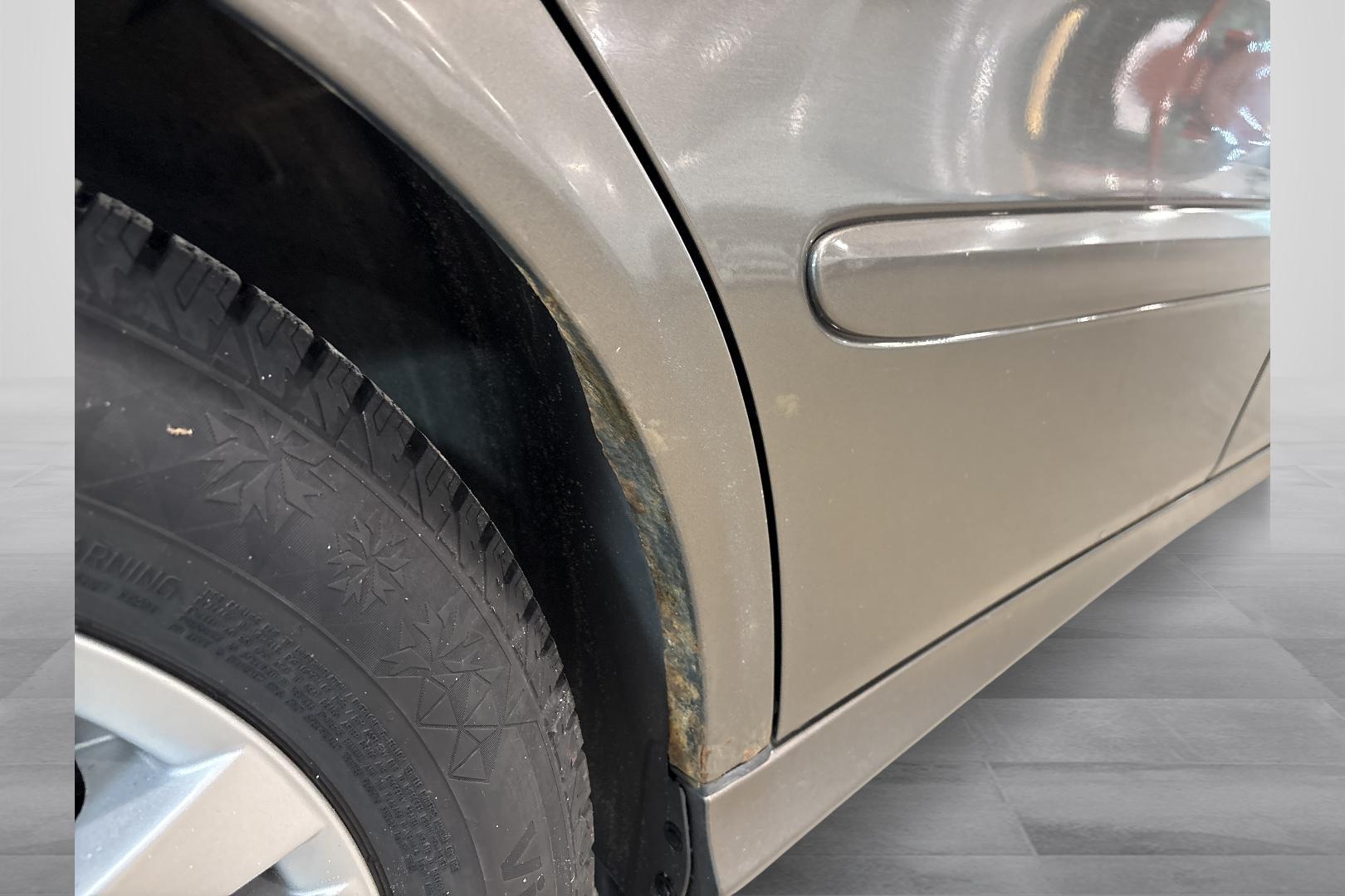 MERCEDES-BENZ E 2006