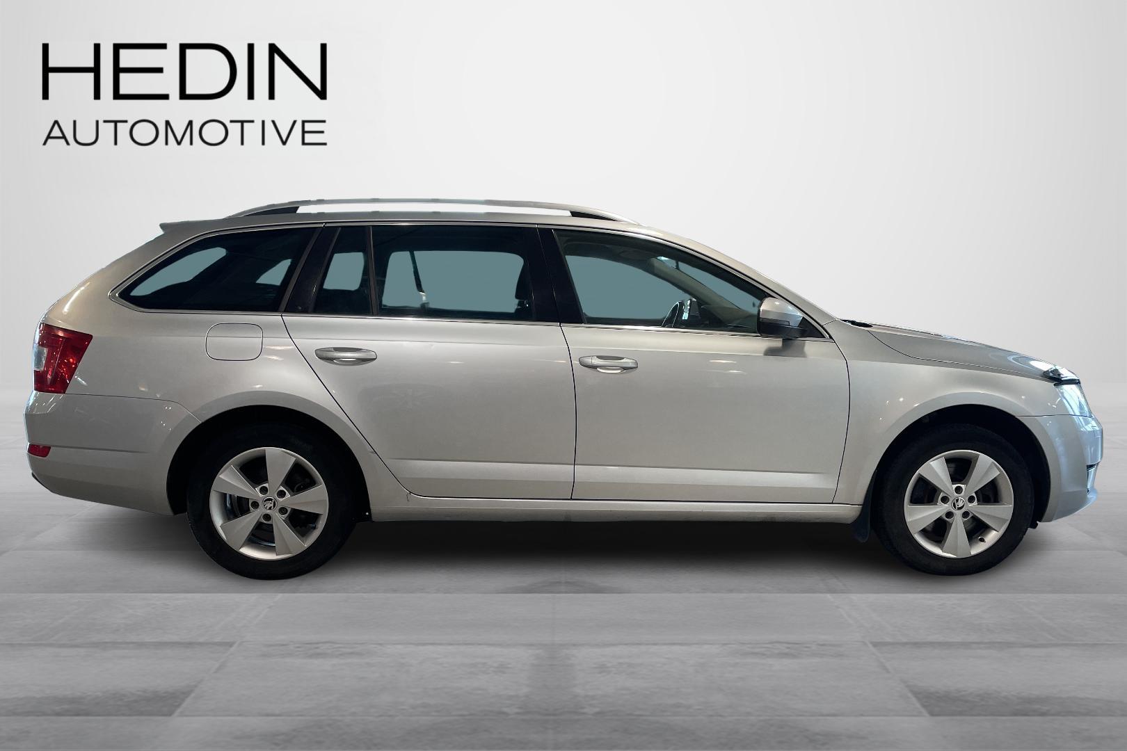 SKODA OCTAVIA 2016