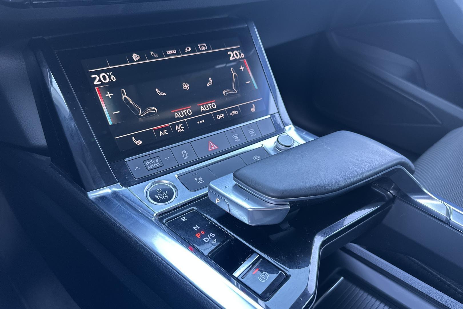 AUDI Q8 e-tron 2023