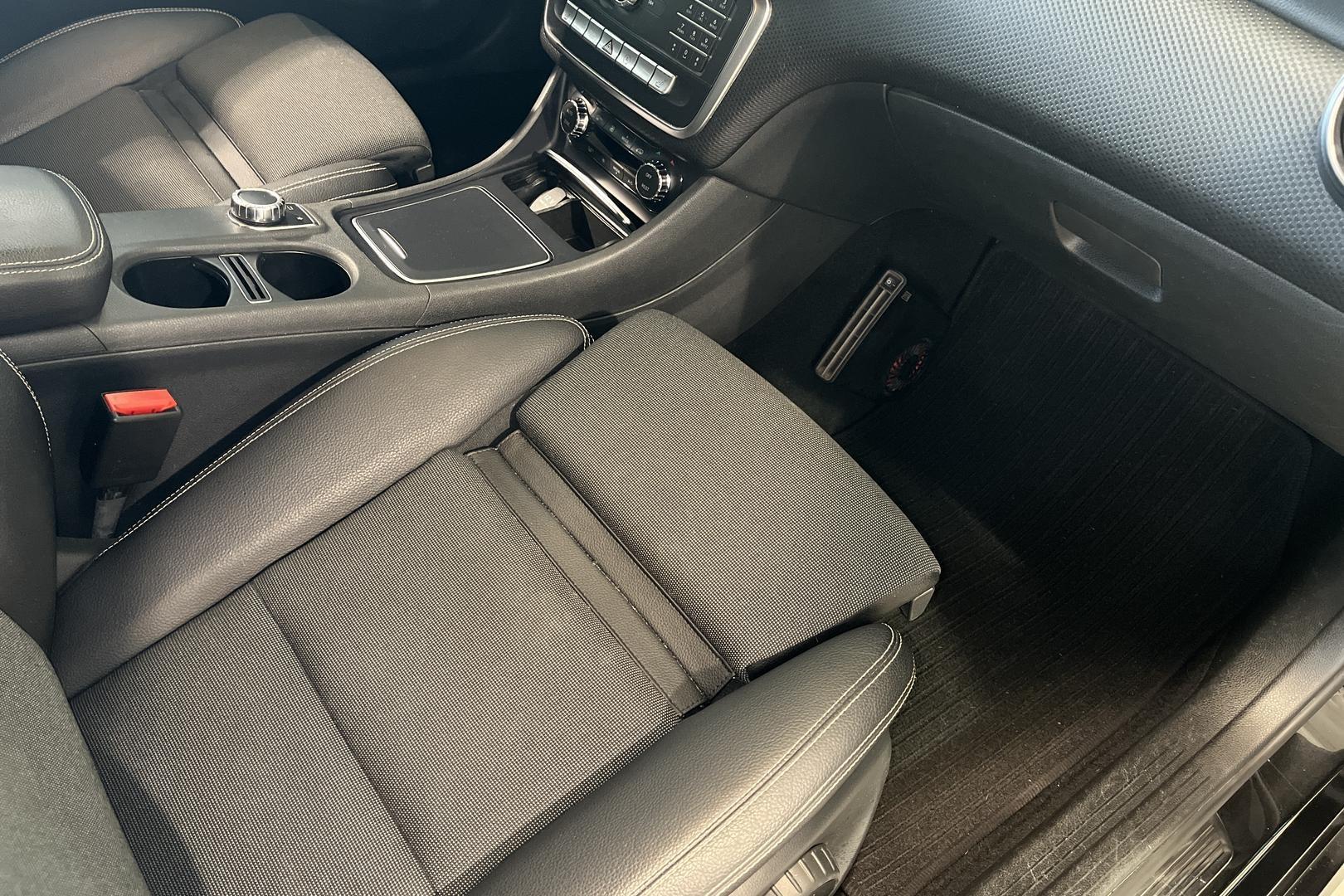 Mercedes-Benz A 2017