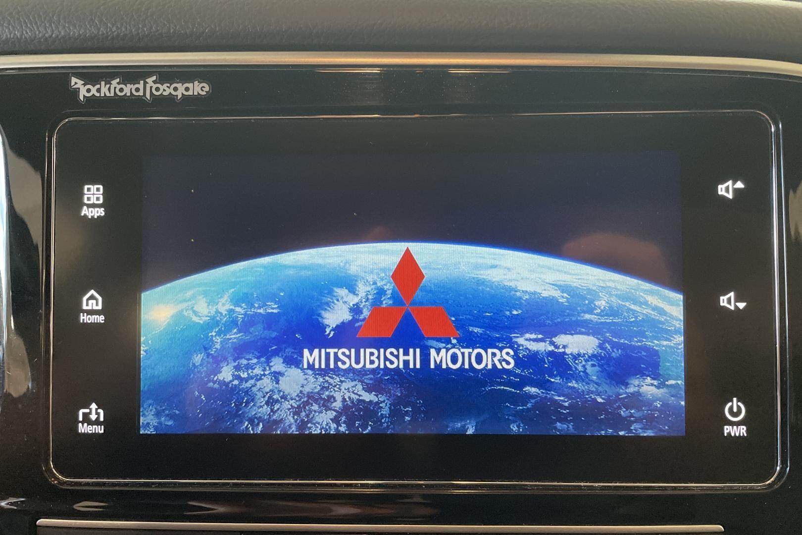Mitsubishi Outlander PHEV 19
