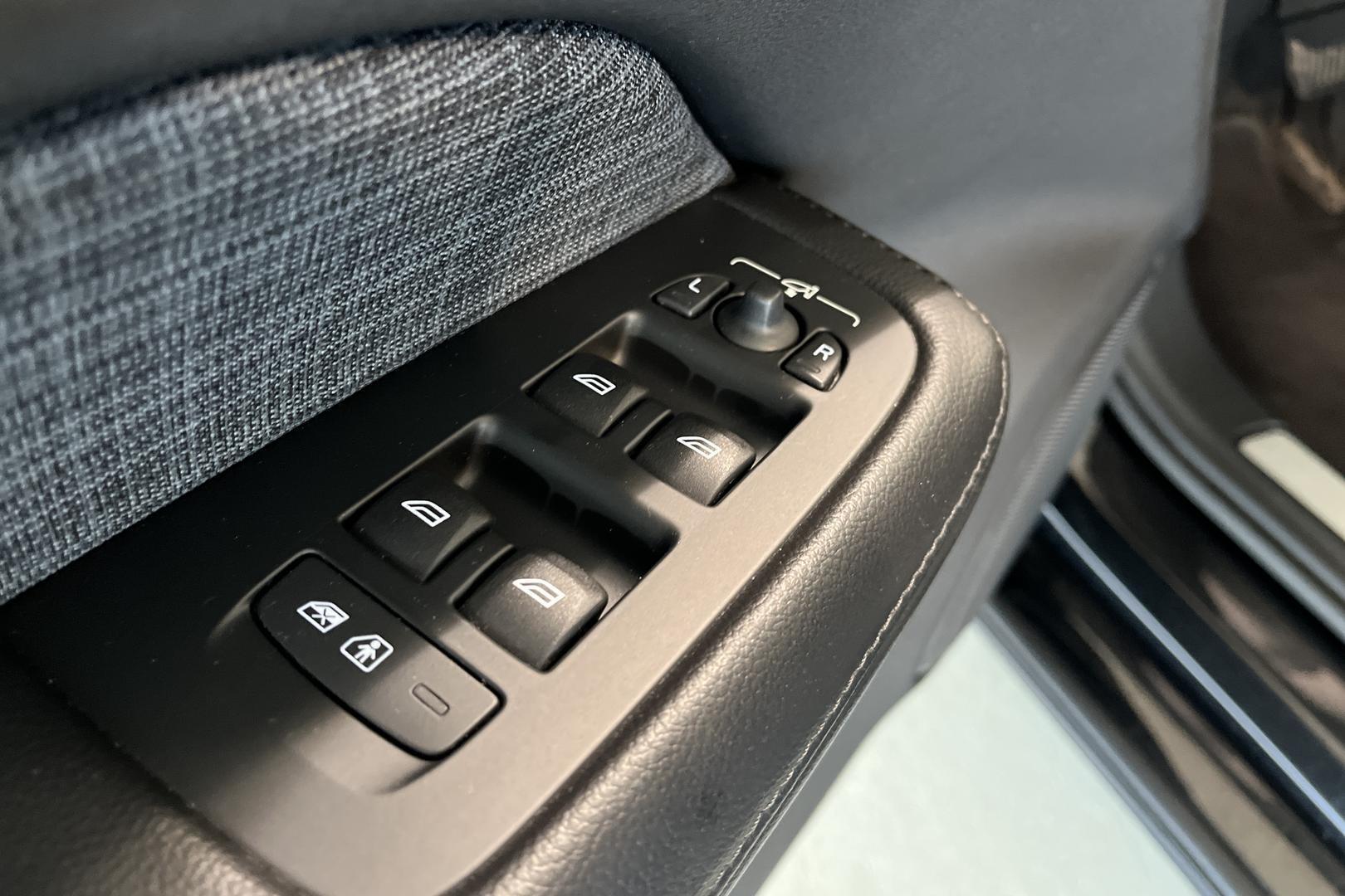 VOLVO V60 2022