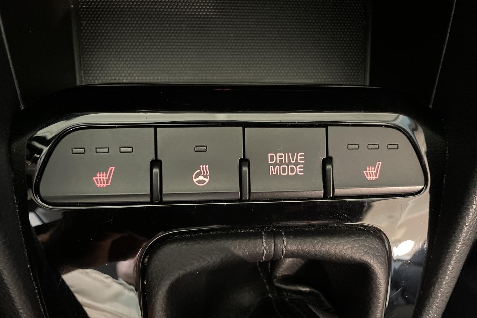 KIA STONIC 2024