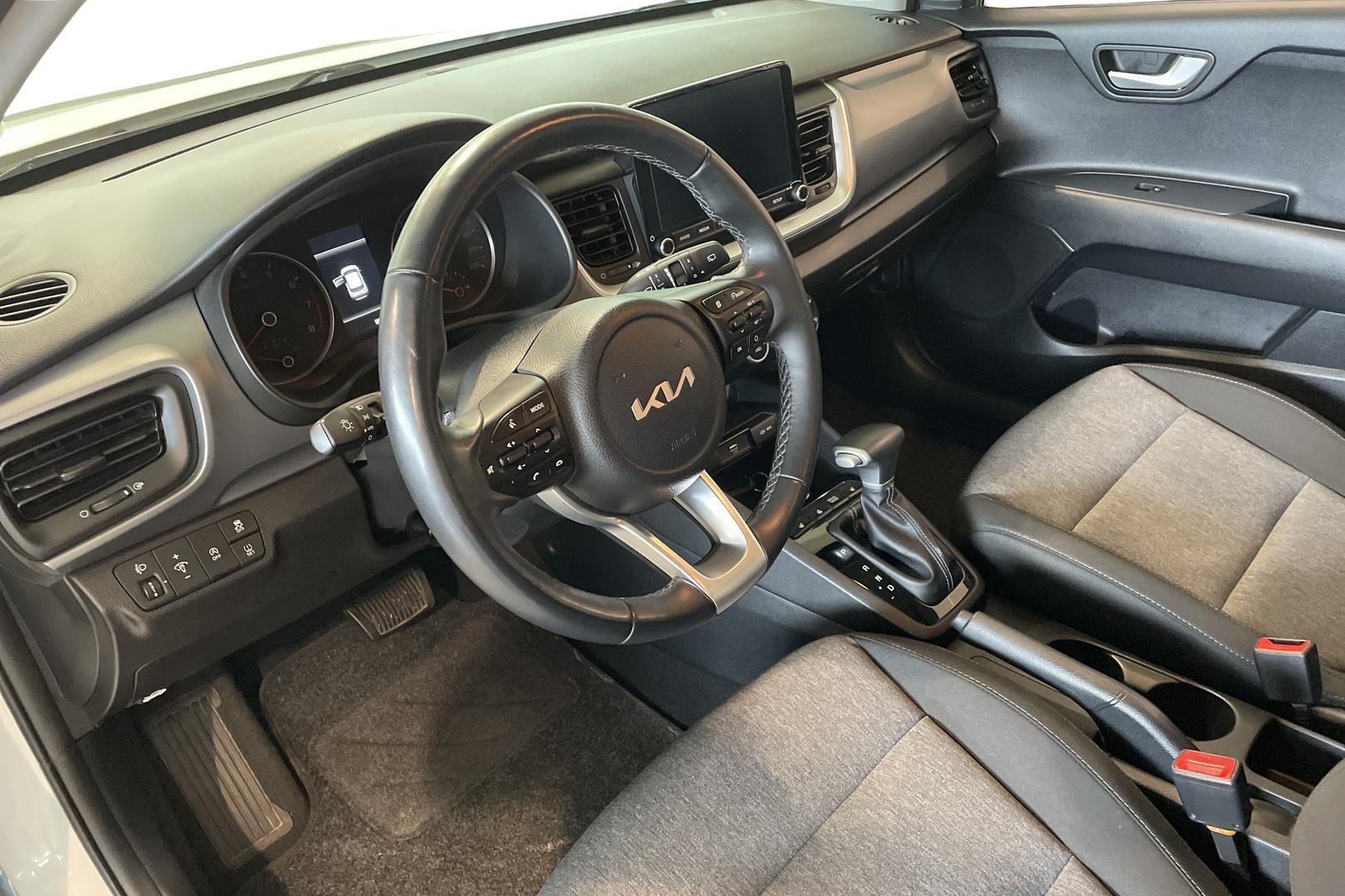 KIA STONIC 2024