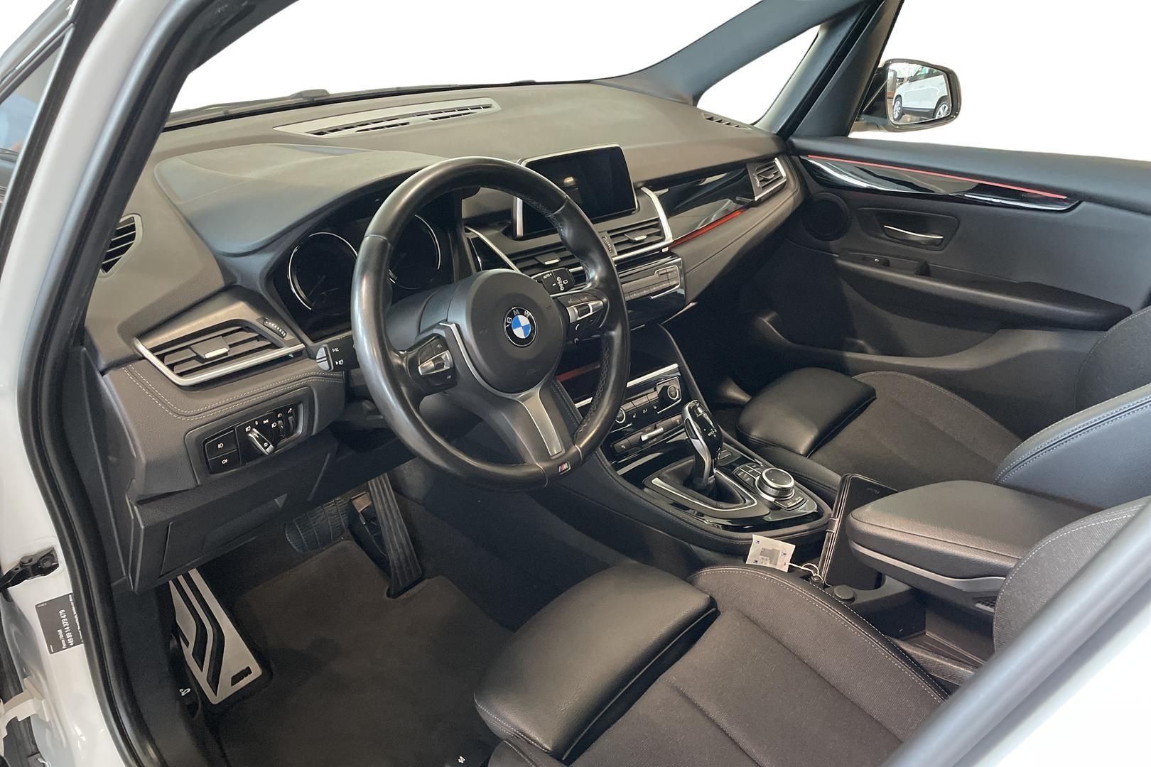 BMW 218 2022