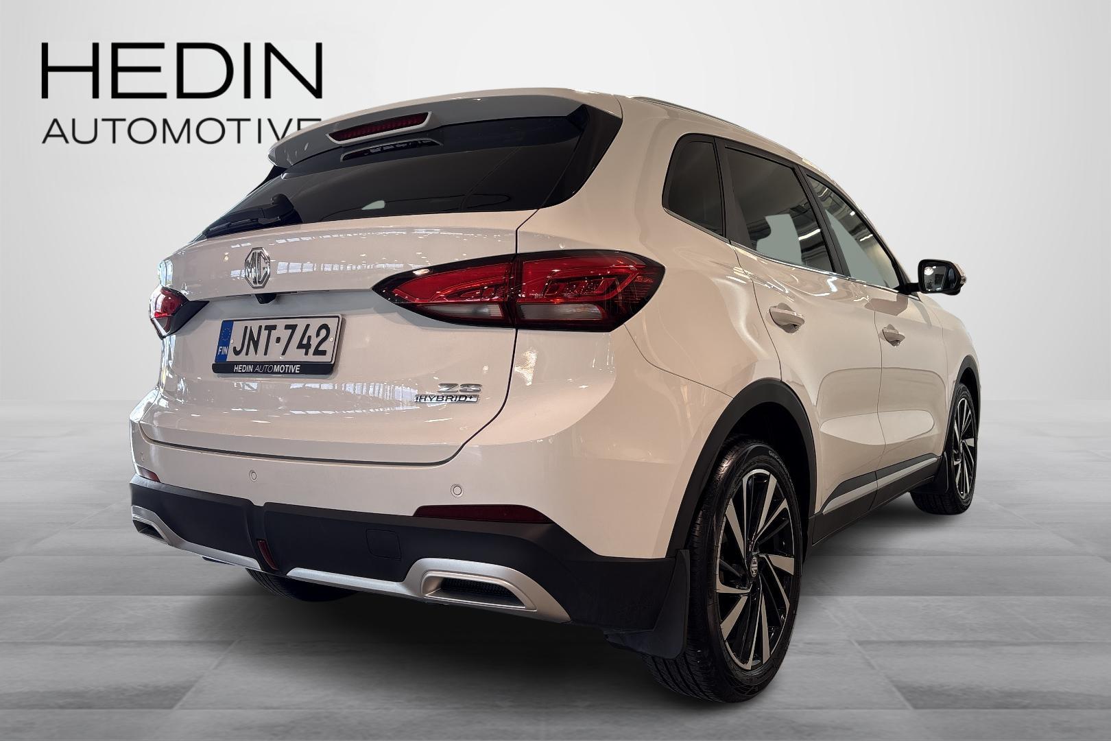 MG ZS 2025