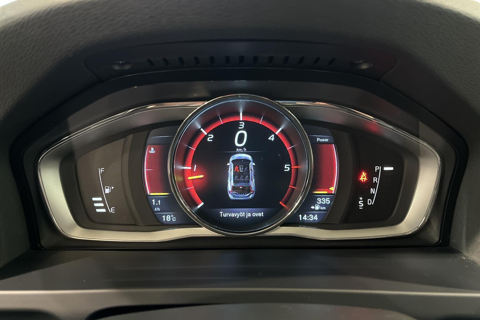 Volvo V60 Cross Country 2016