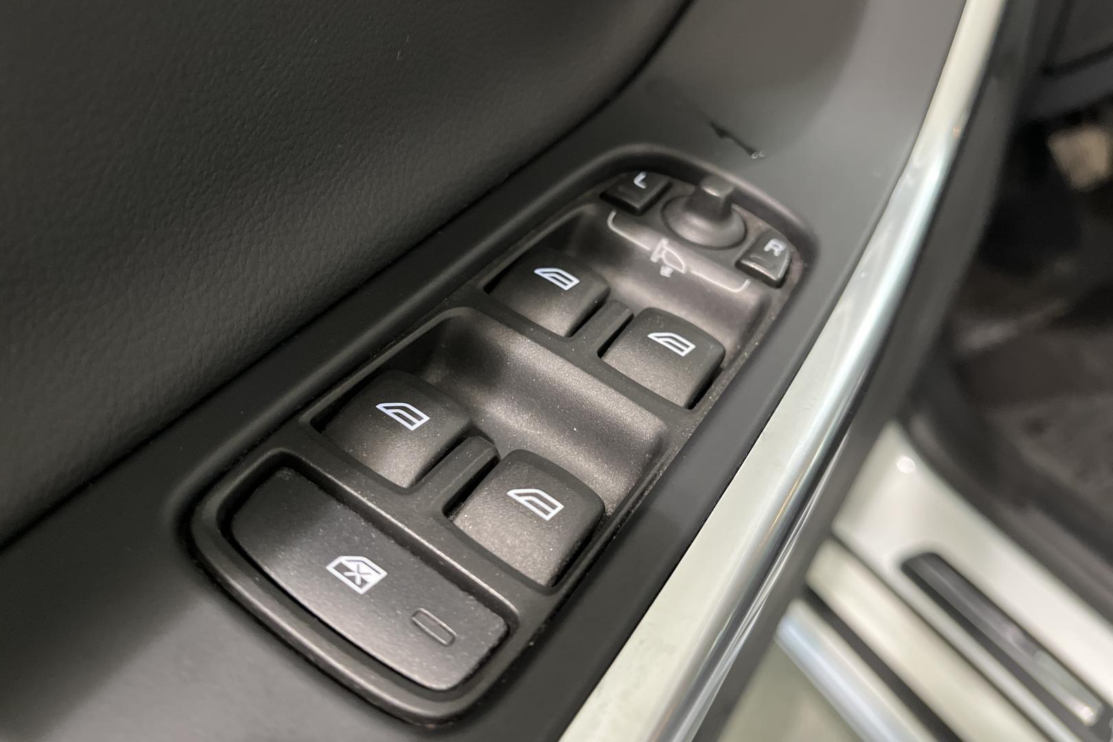 Volvo V60 Cross Country 2016