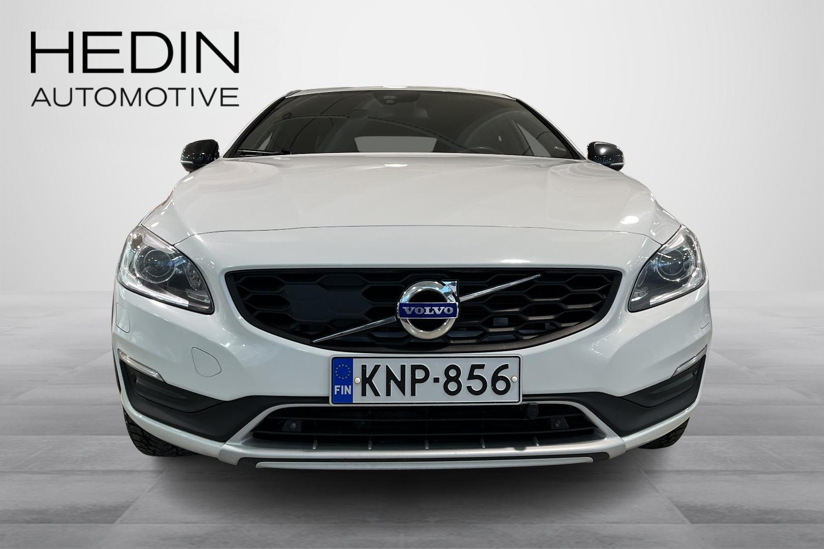 Volvo V60 Cross Country 2016