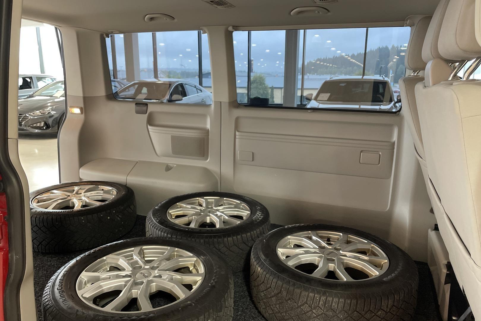 Volkswagen Caravelle 2016