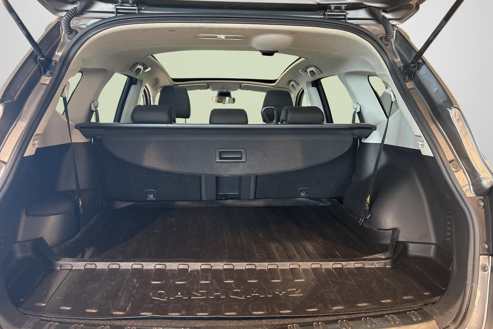 Nissan Qashqai+2 2012