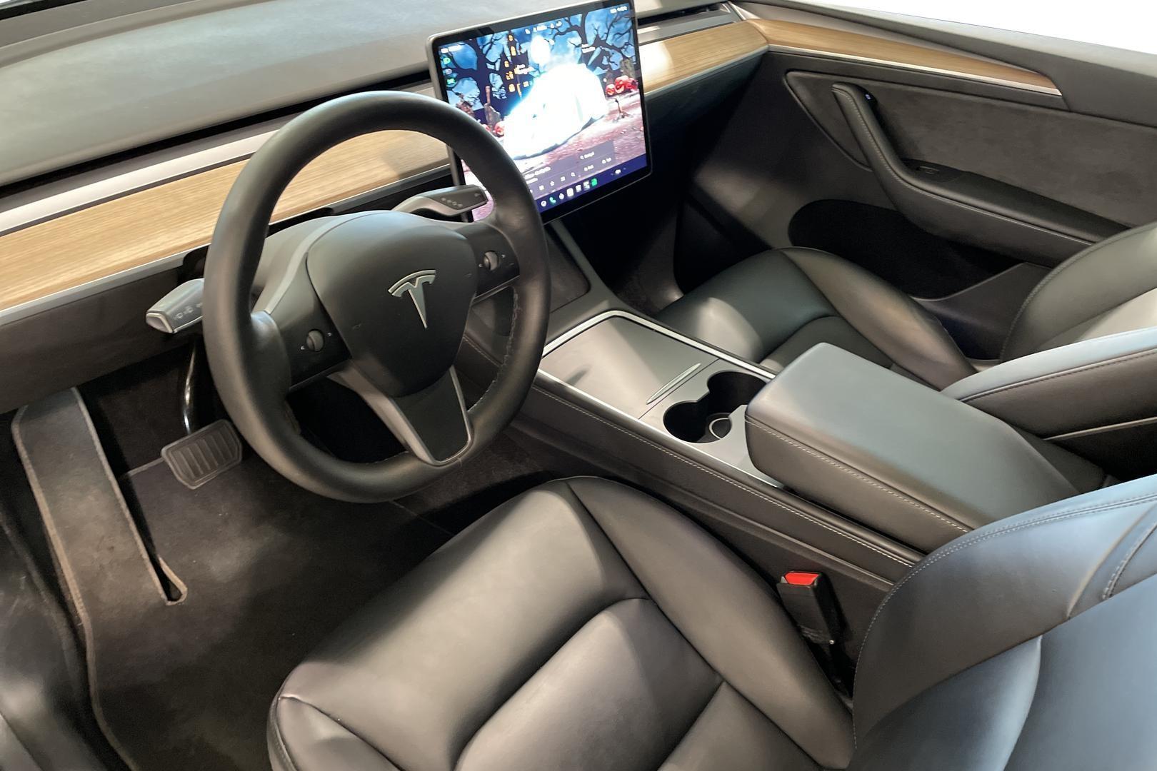 Tesla Model Y 2022