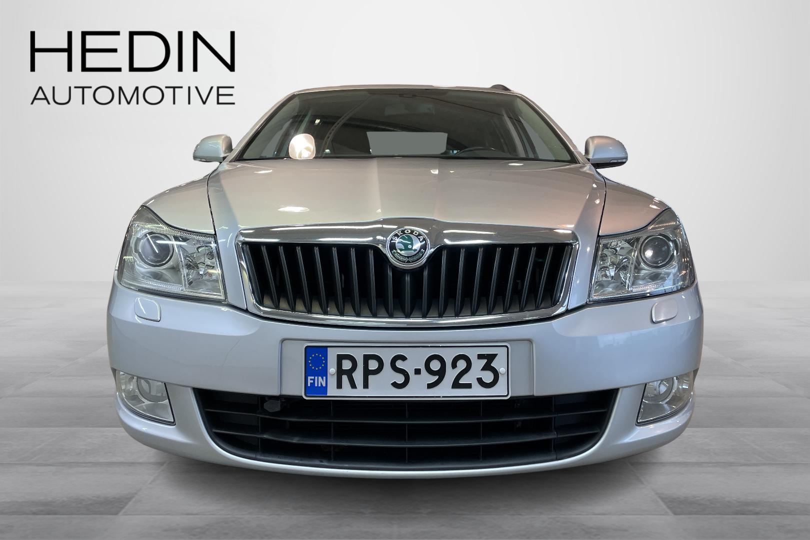 SKODA OCTAVIA 2012