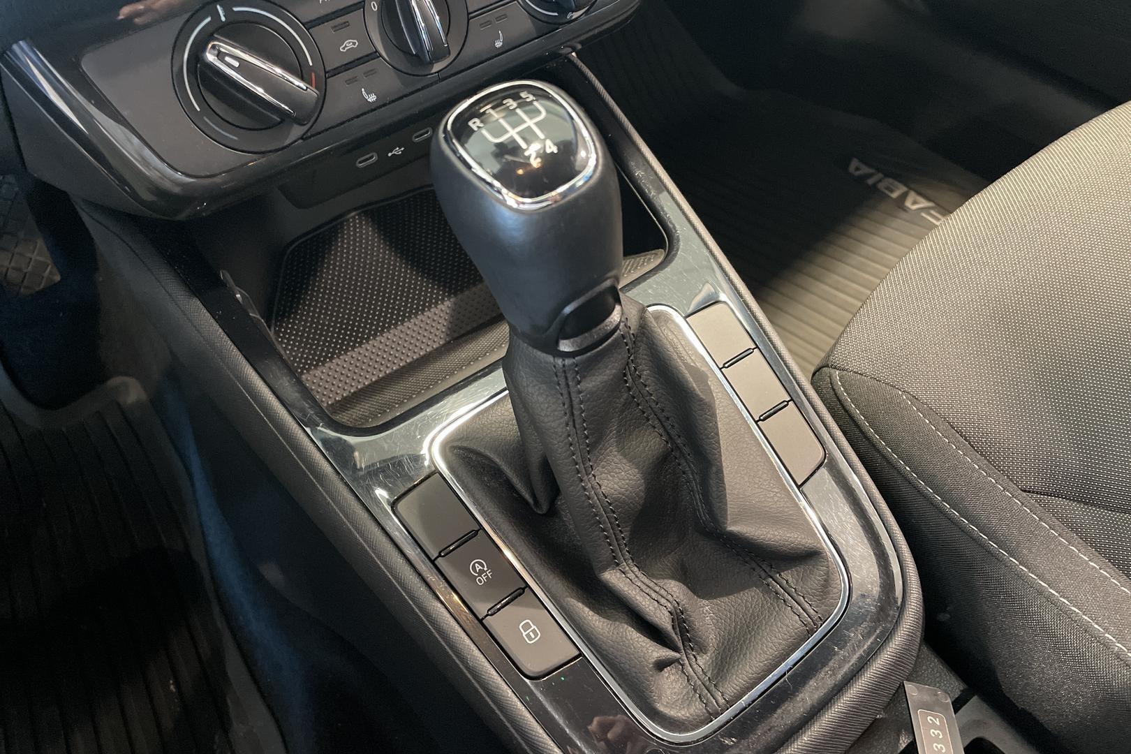 SKODA FABIA 2023