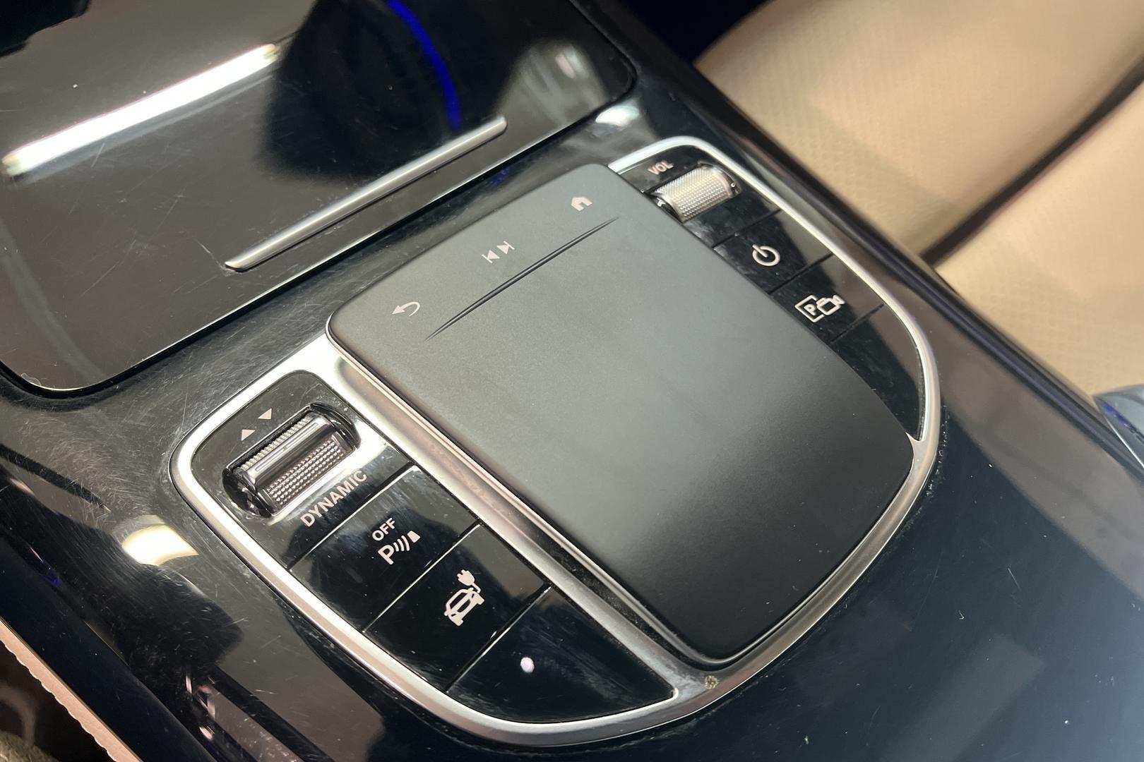 Mercedes-Benz EQC 2020